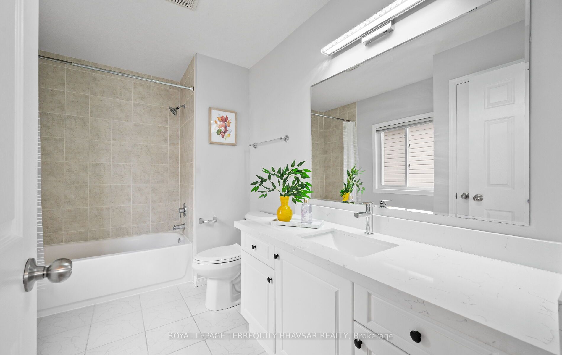 111 Parkvale Drive Property Photo 32