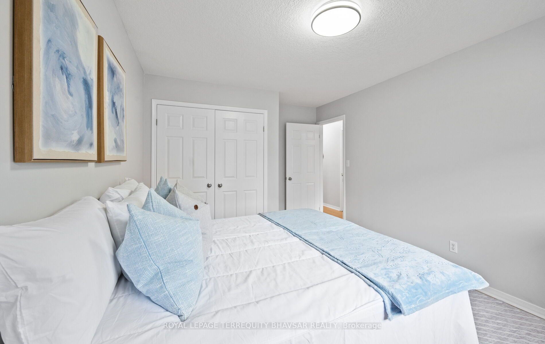 111 Parkvale Drive Property Photo 35