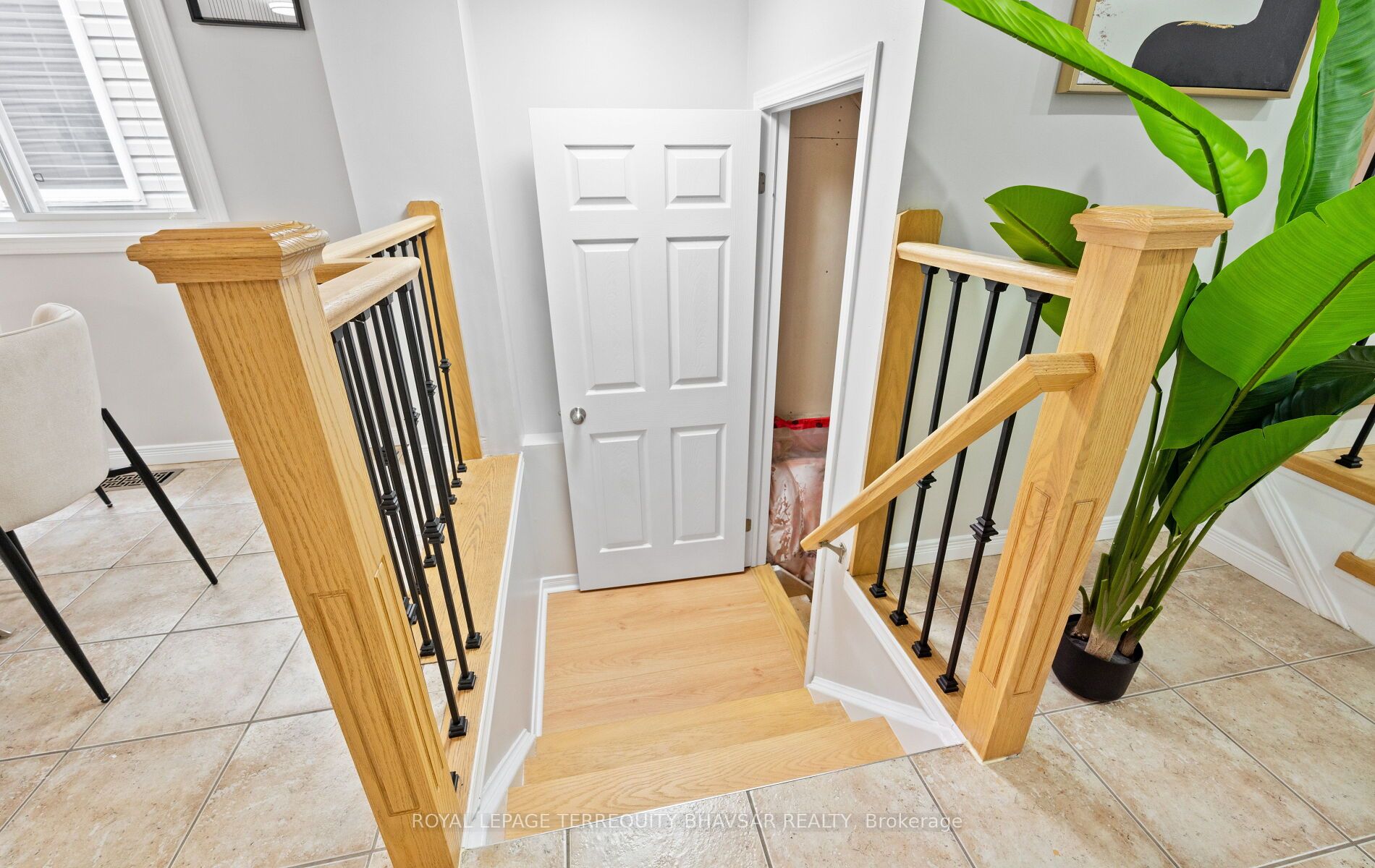 111 Parkvale Drive Property Photo 40