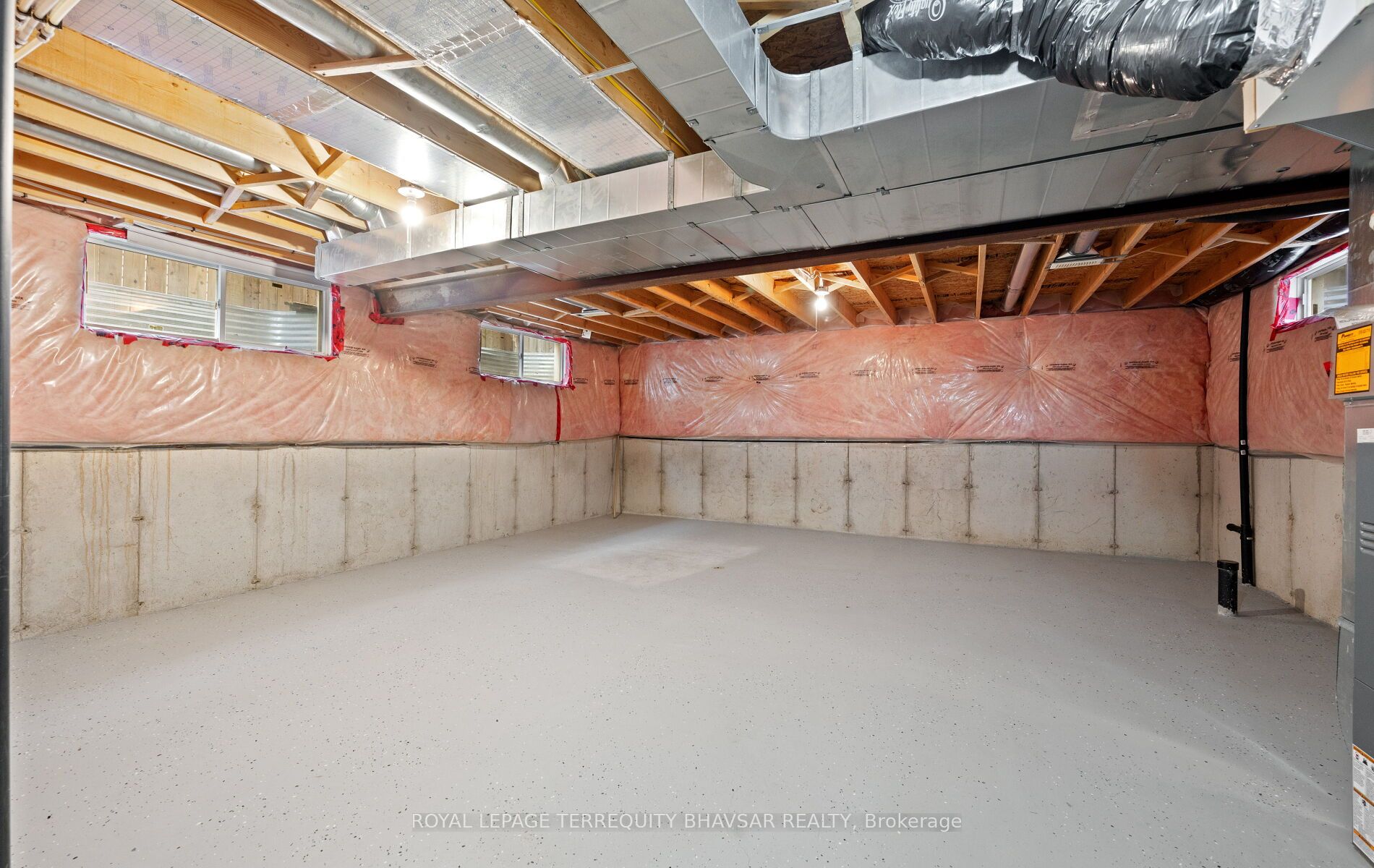 111 Parkvale Drive Property Photo 43