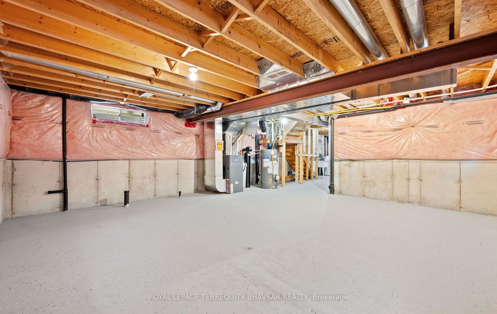 111 Parkvale Drive Property Photo 44