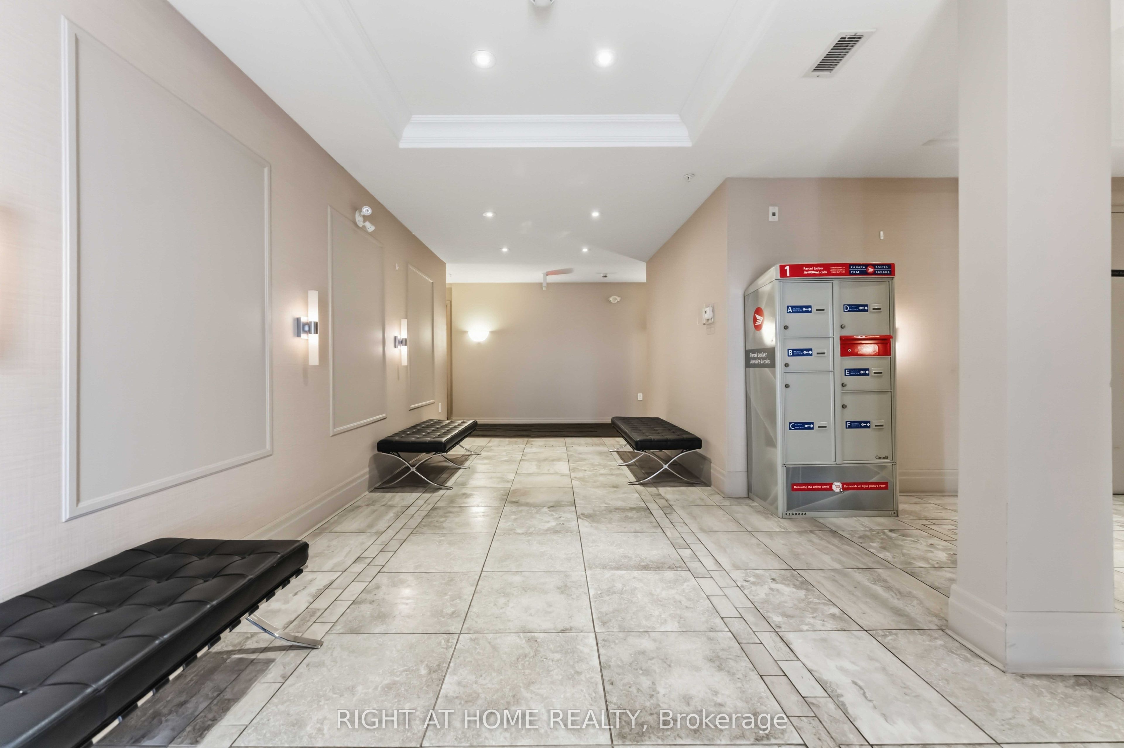 200 Winterfell Private 405 Property Photo 3