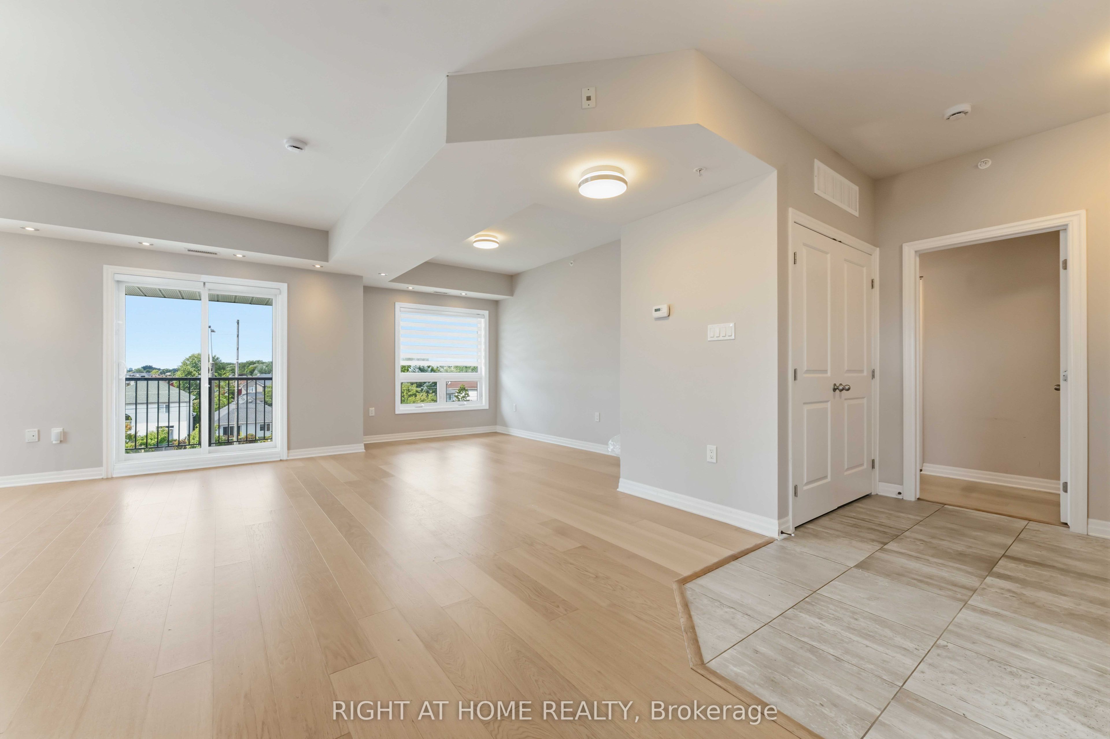 200 Winterfell Private 405 Property Photo 7