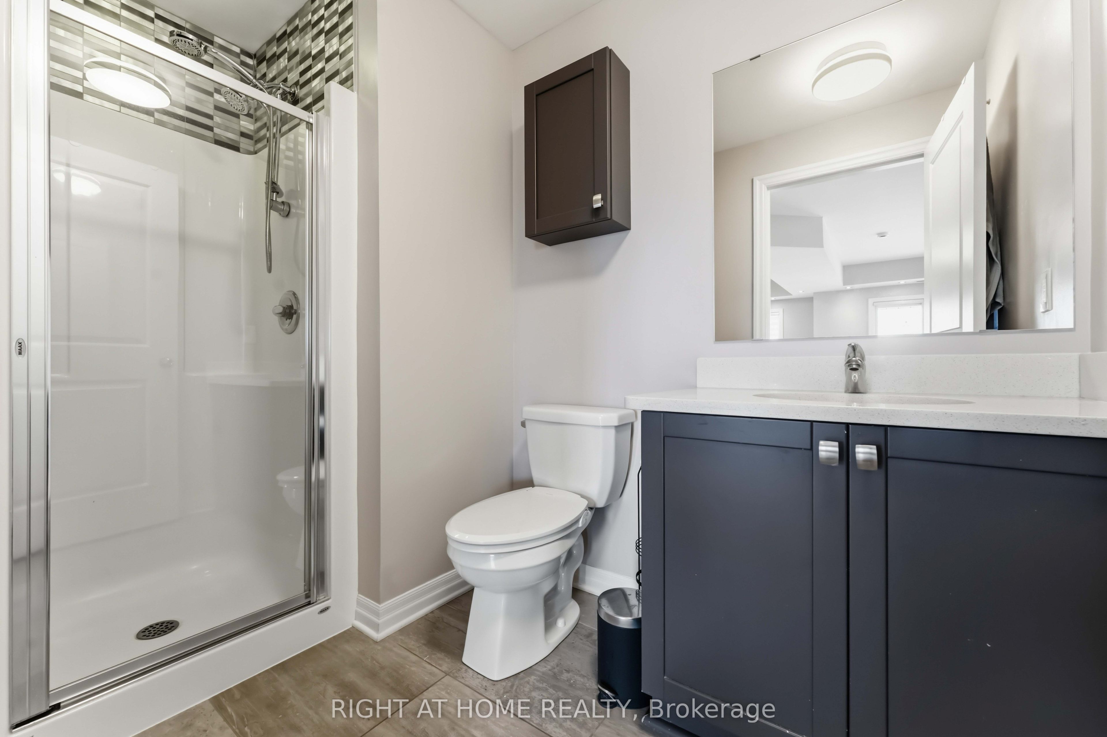 200 Winterfell Private 405 Property Photo 15