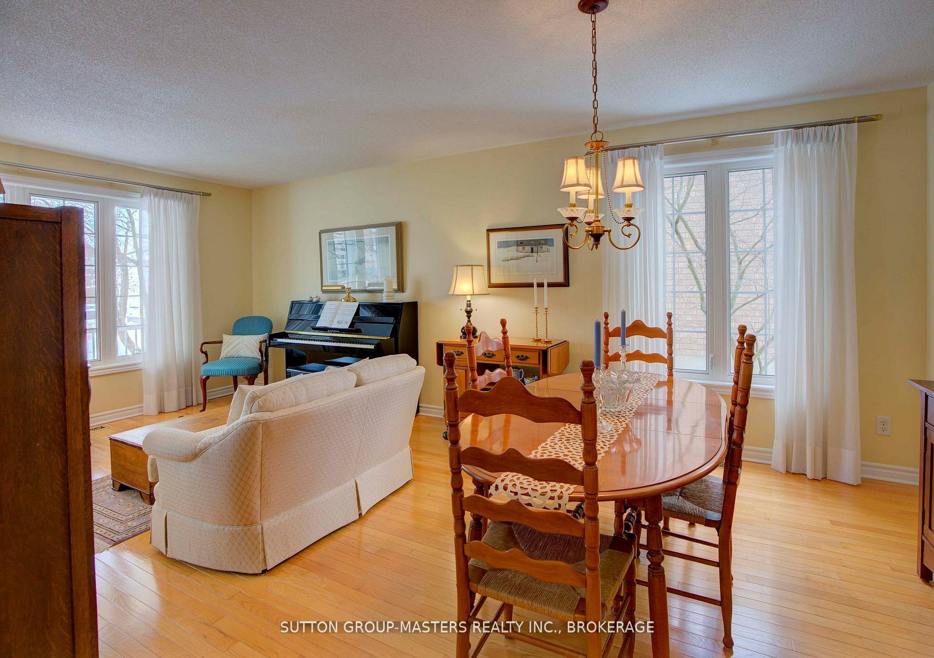24 Glenora Drive Property Photo 8