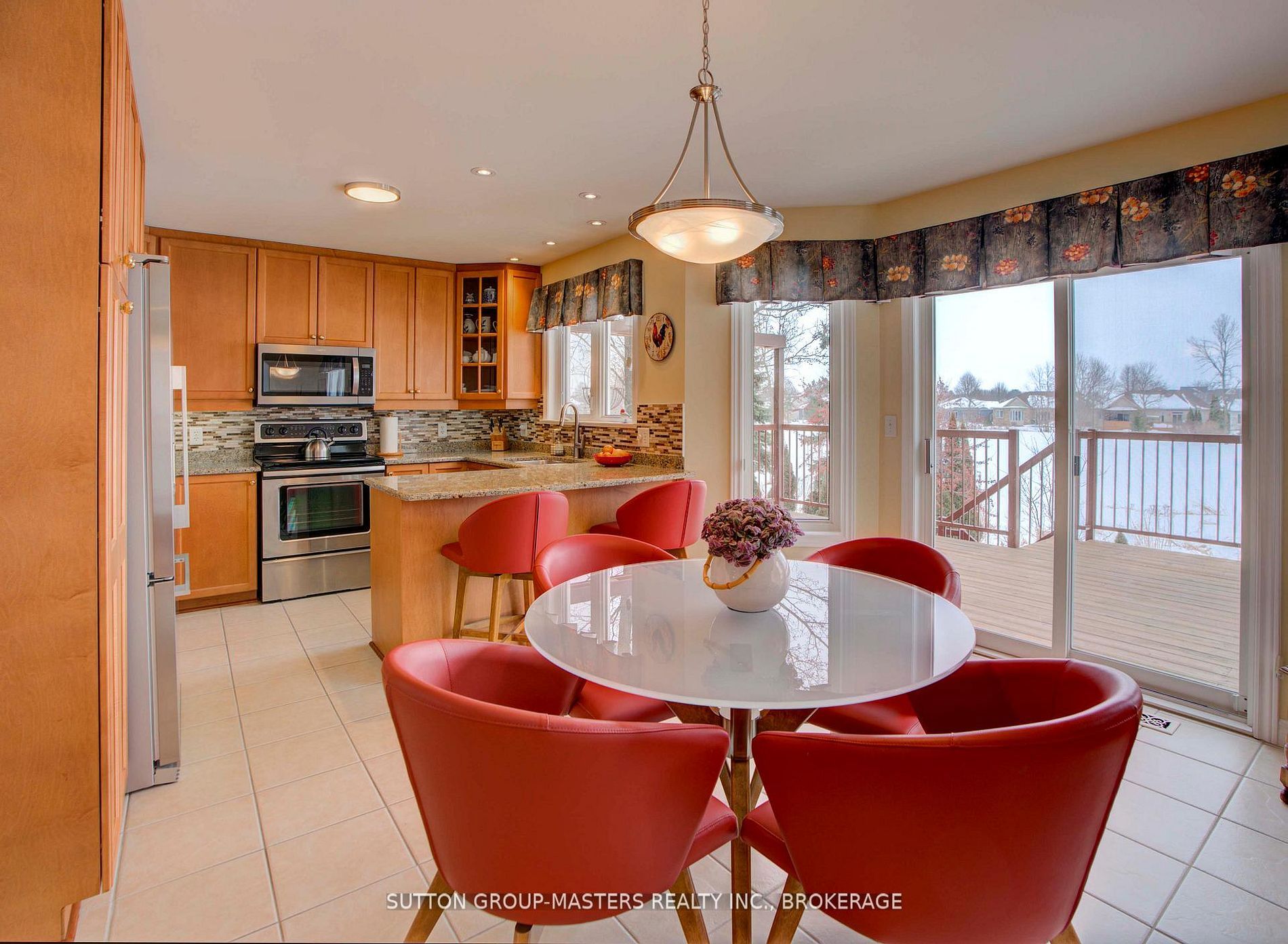 24 Glenora Drive Property Photo 13