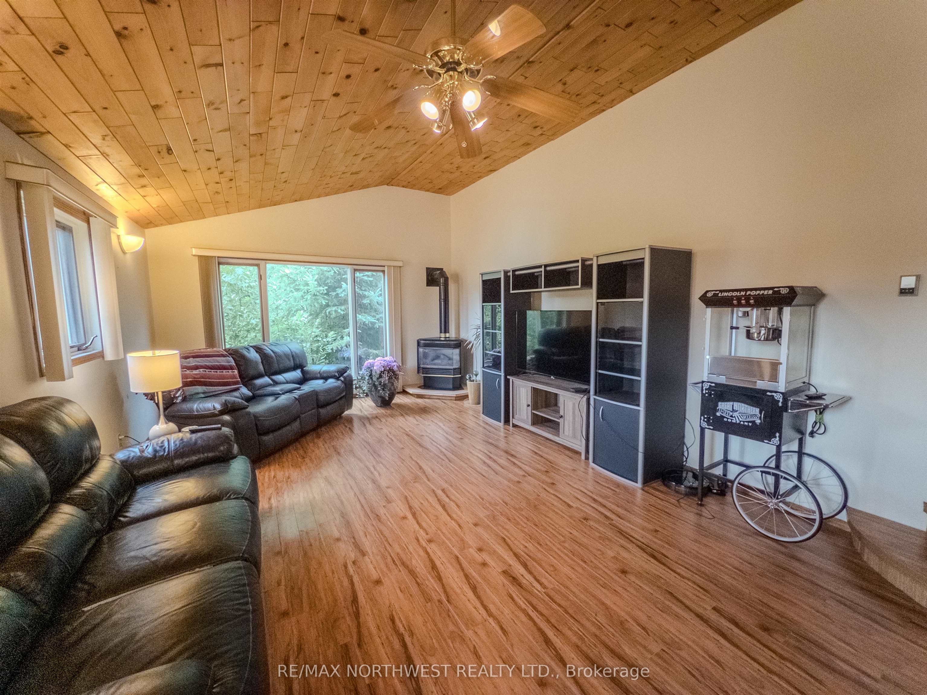 1829 Highway 17 West Property Photo 14