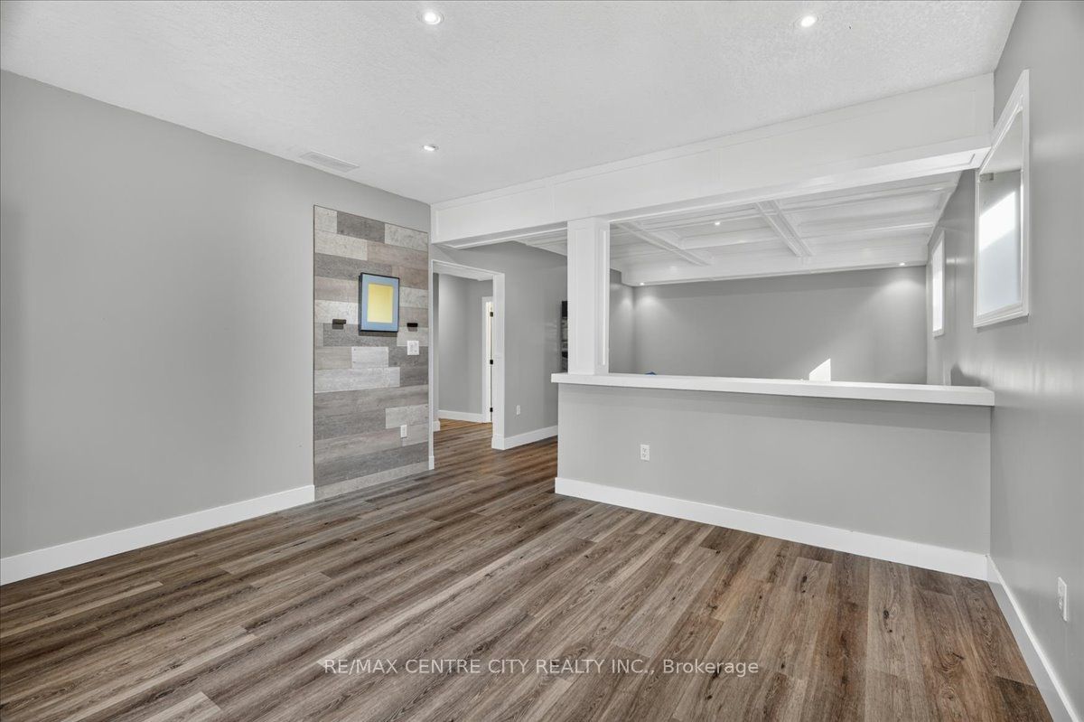 59 Bridle Path Property Photo 24
