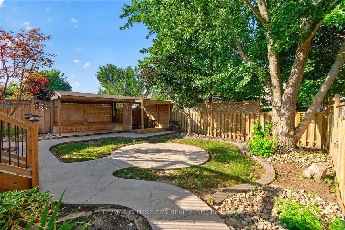 59 Bridle Path Property Photo 38