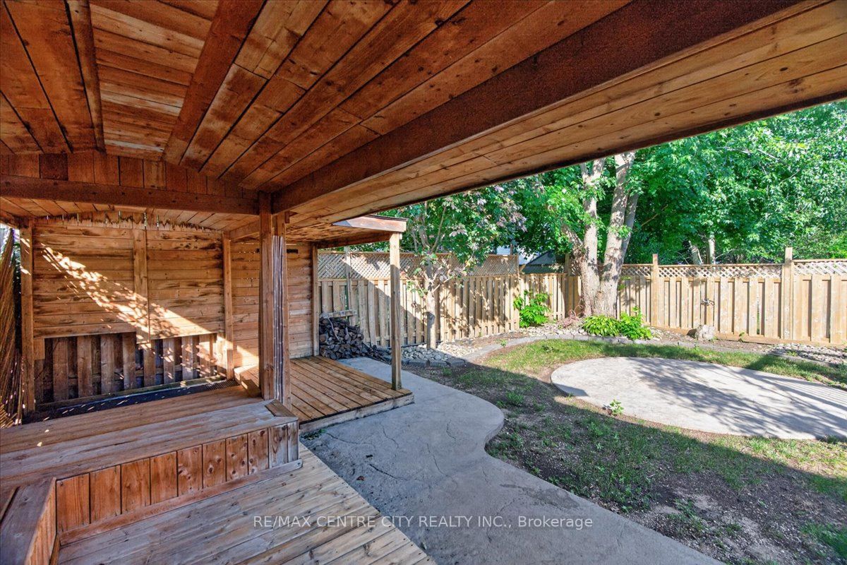 59 Bridle Path Property Photo 40