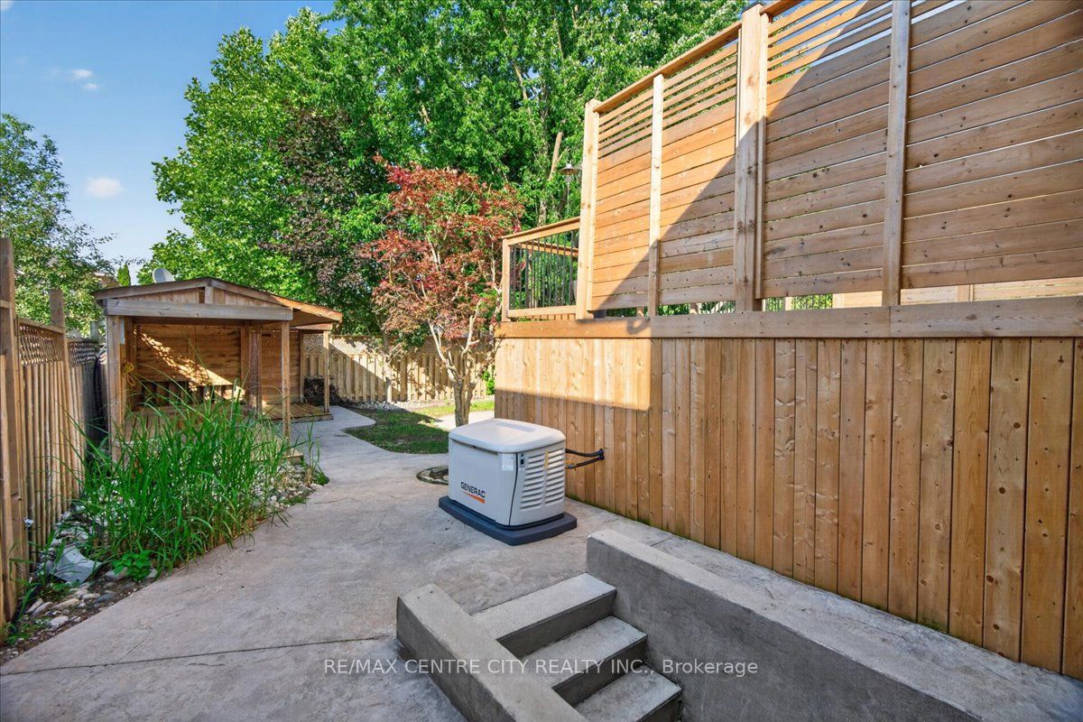 59 Bridle Path Property Photo 43