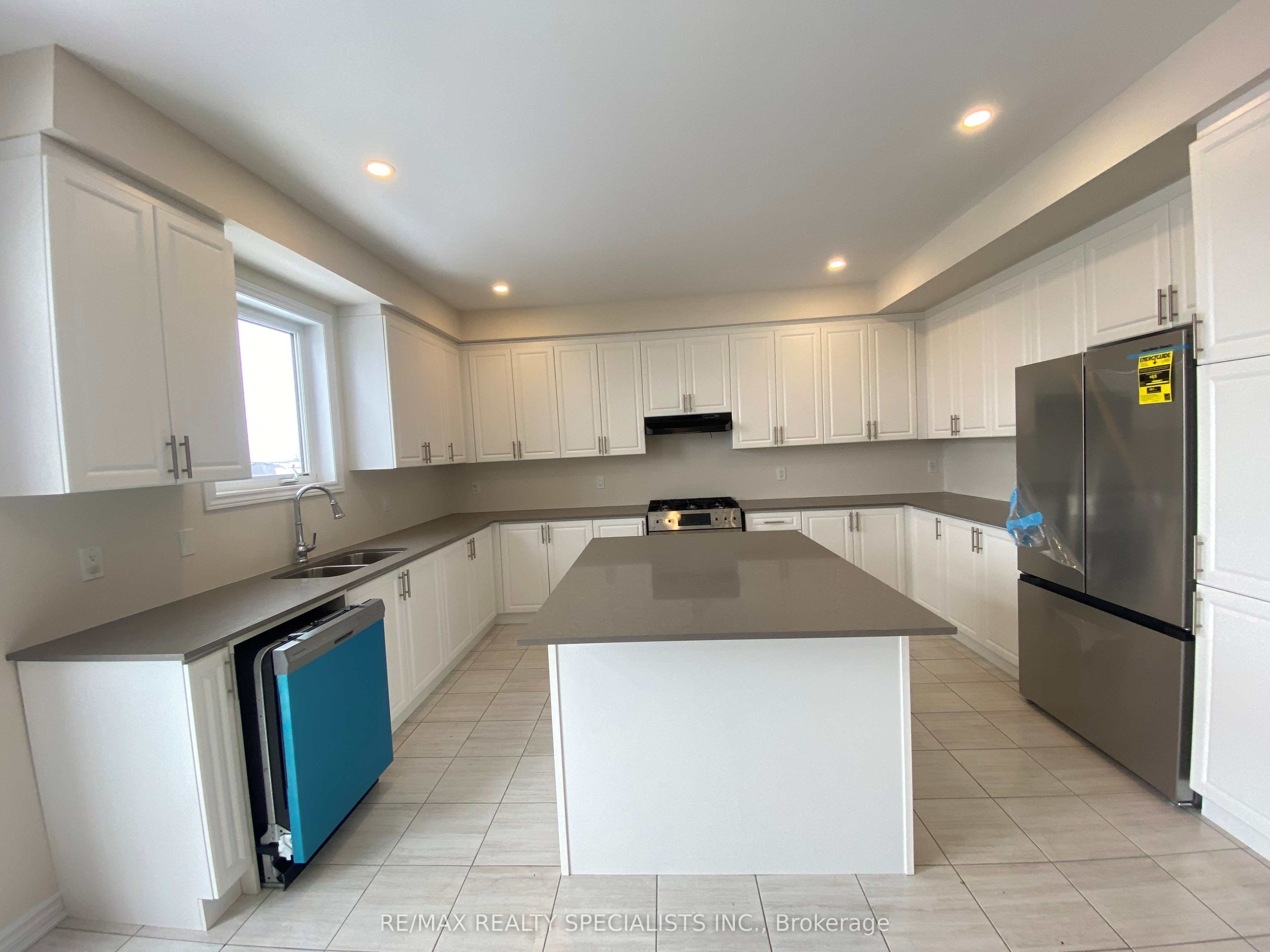 17 Oriole Crescent Property Photo 12
