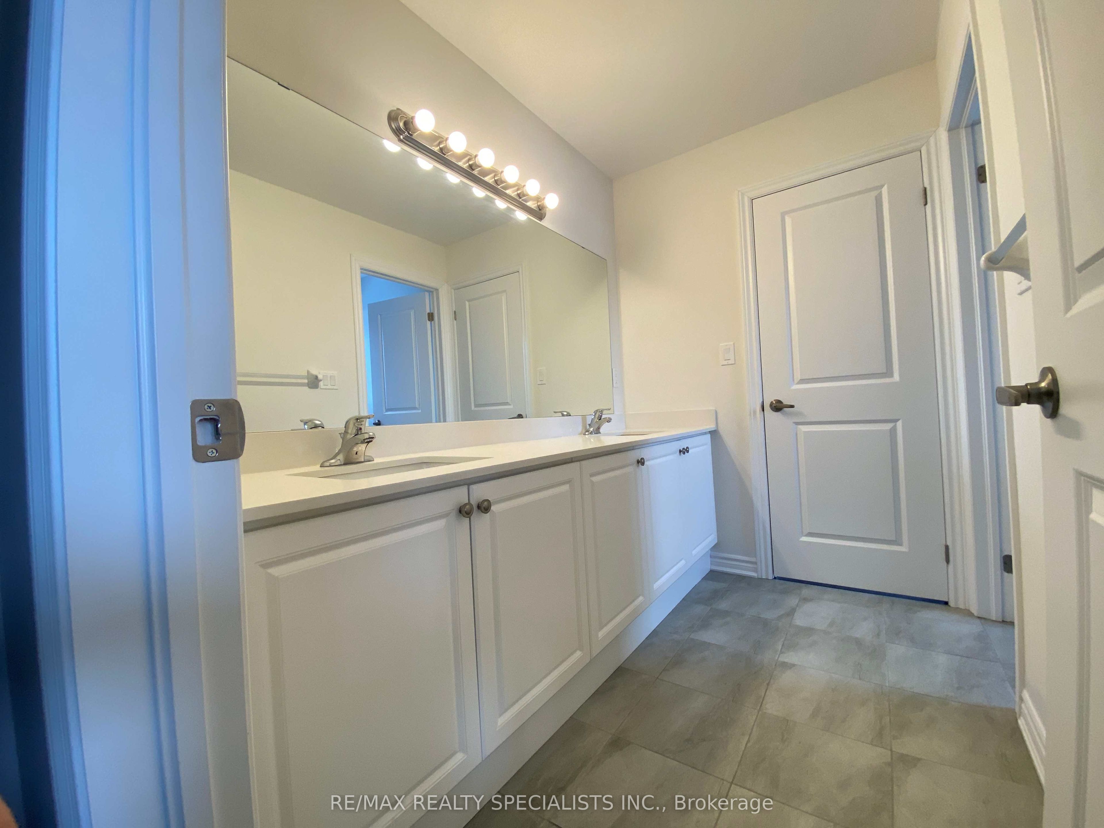 17 Oriole Crescent Property Photo 28