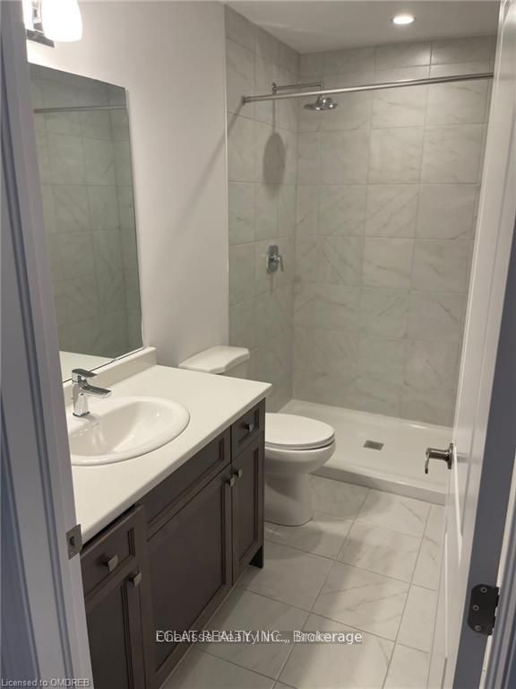 61 -135 Soho Street Property Photo 8