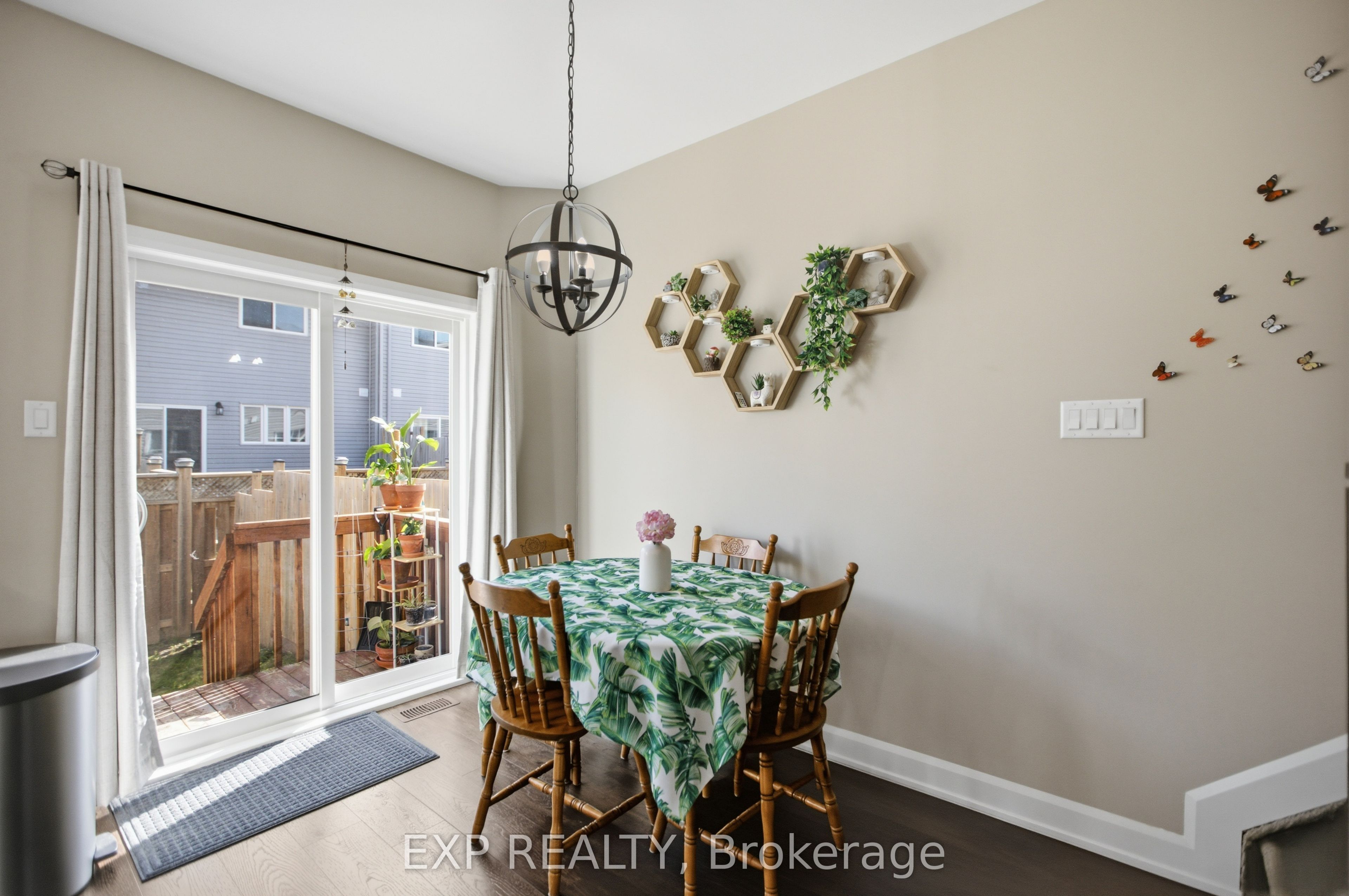 42 Vimy Ridge Crescent Property Photo 12