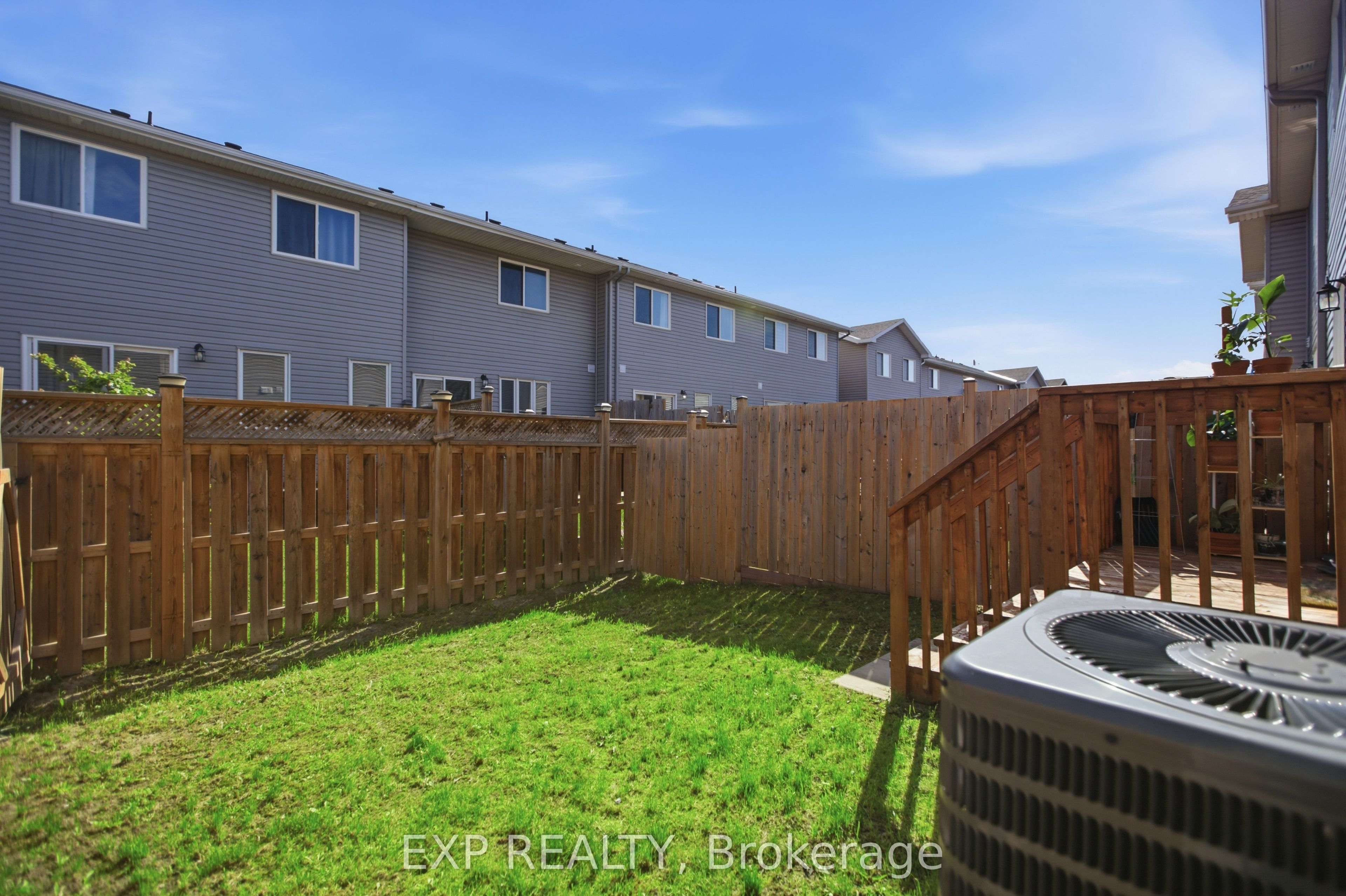 42 Vimy Ridge Crescent Property Photo 22