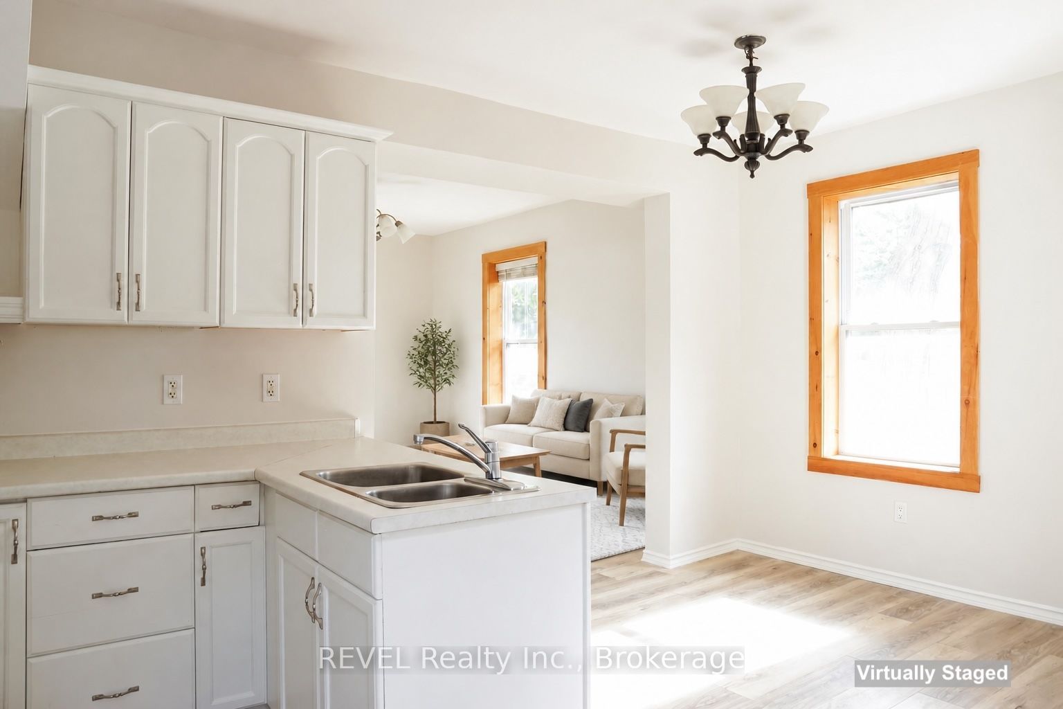 387 Glendale Avenue Property Photo 7