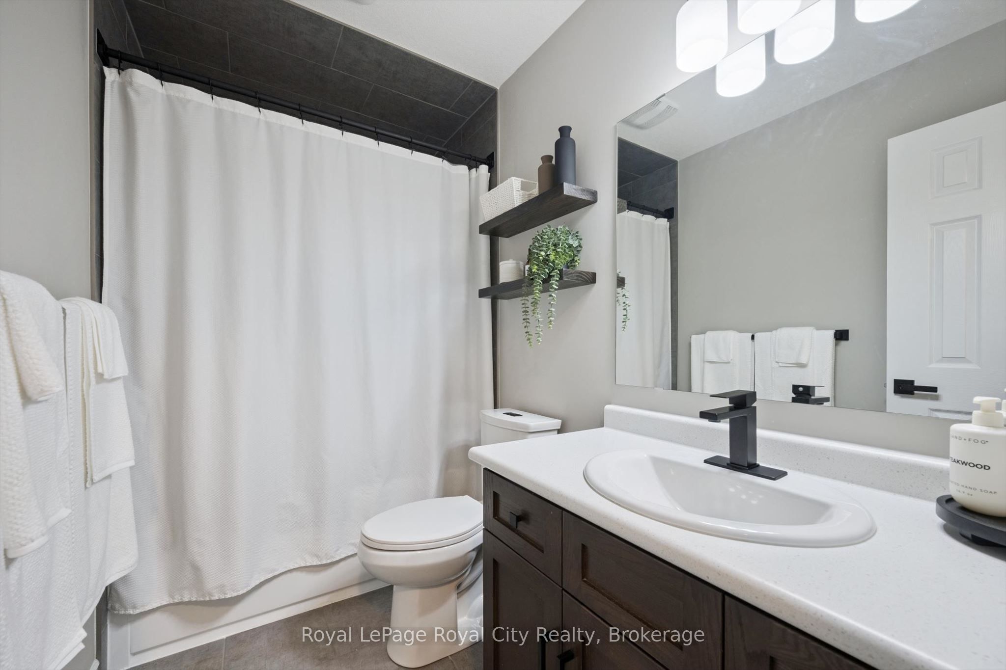 107 Westra Drive 58 Property Photo 24