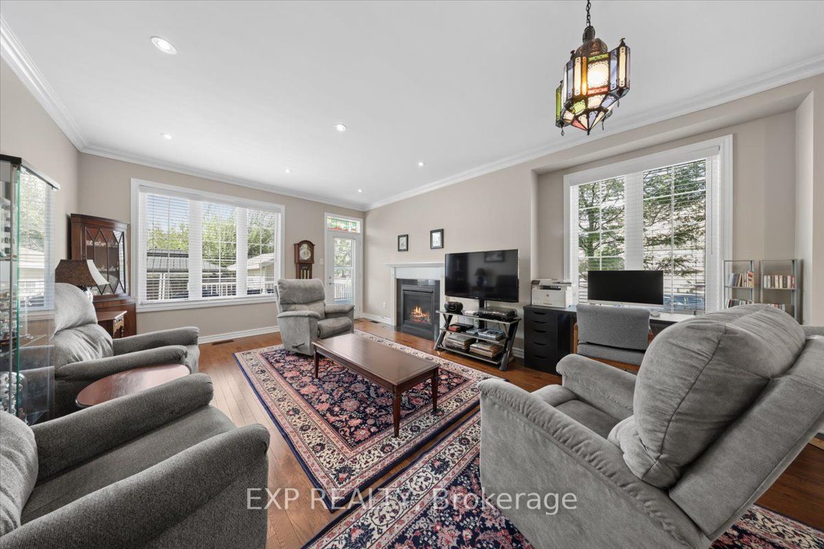 3237 Harvester Road Property Photo 12