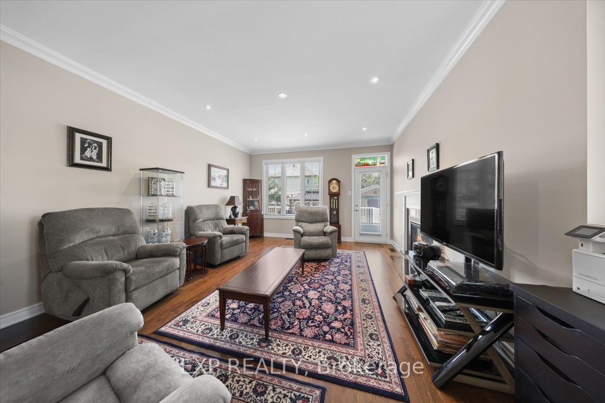 3237 Harvester Road Property Photo 14