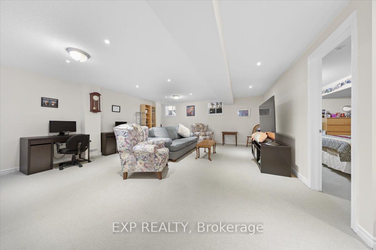 3237 Harvester Road Property Photo 26