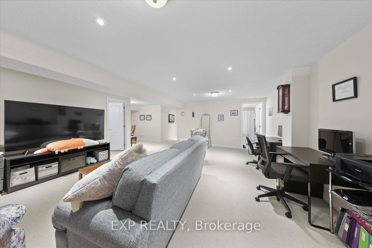 3237 Harvester Road Property Photo 27