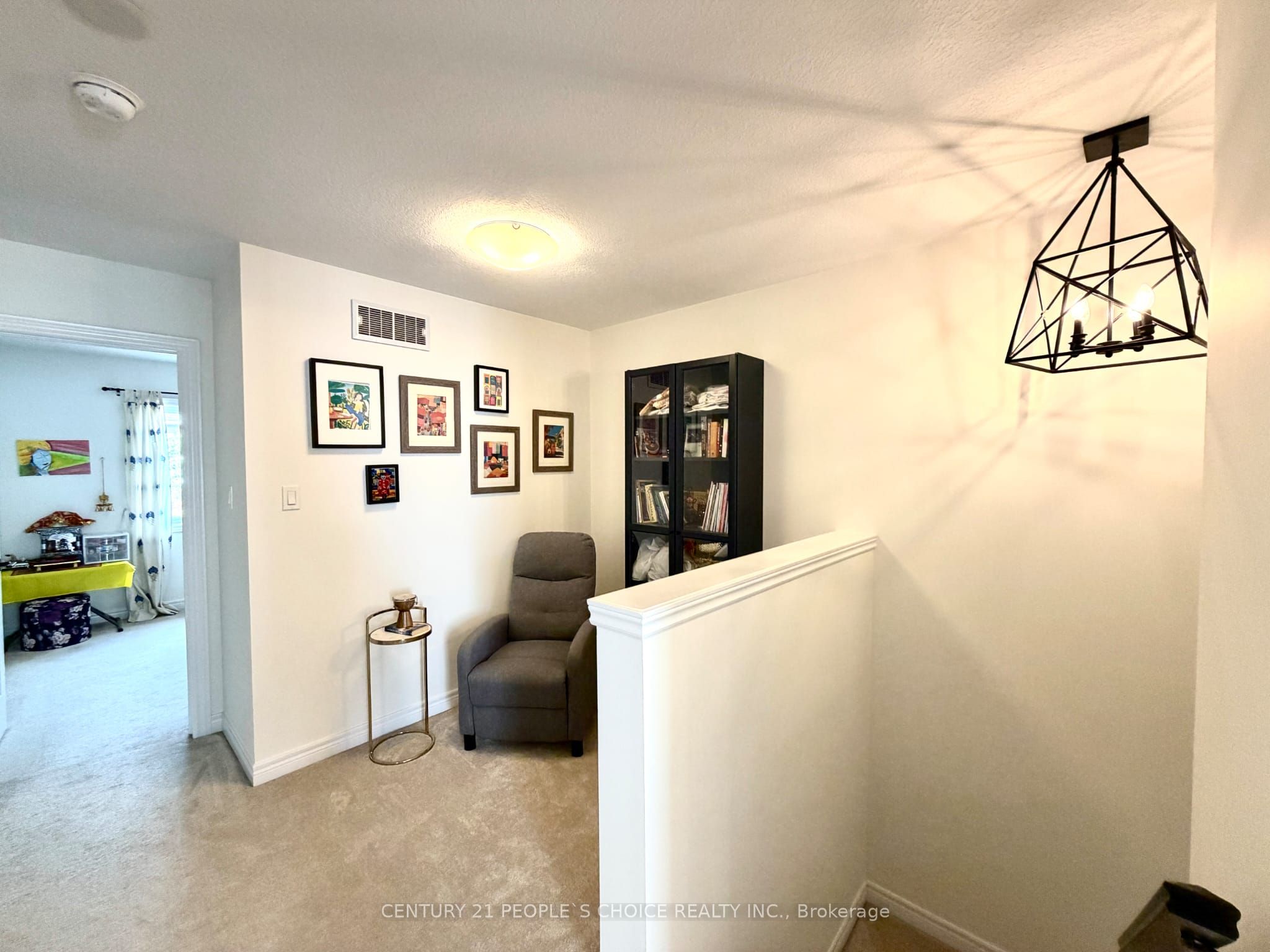 504 Doon Drive S Property Photo 10