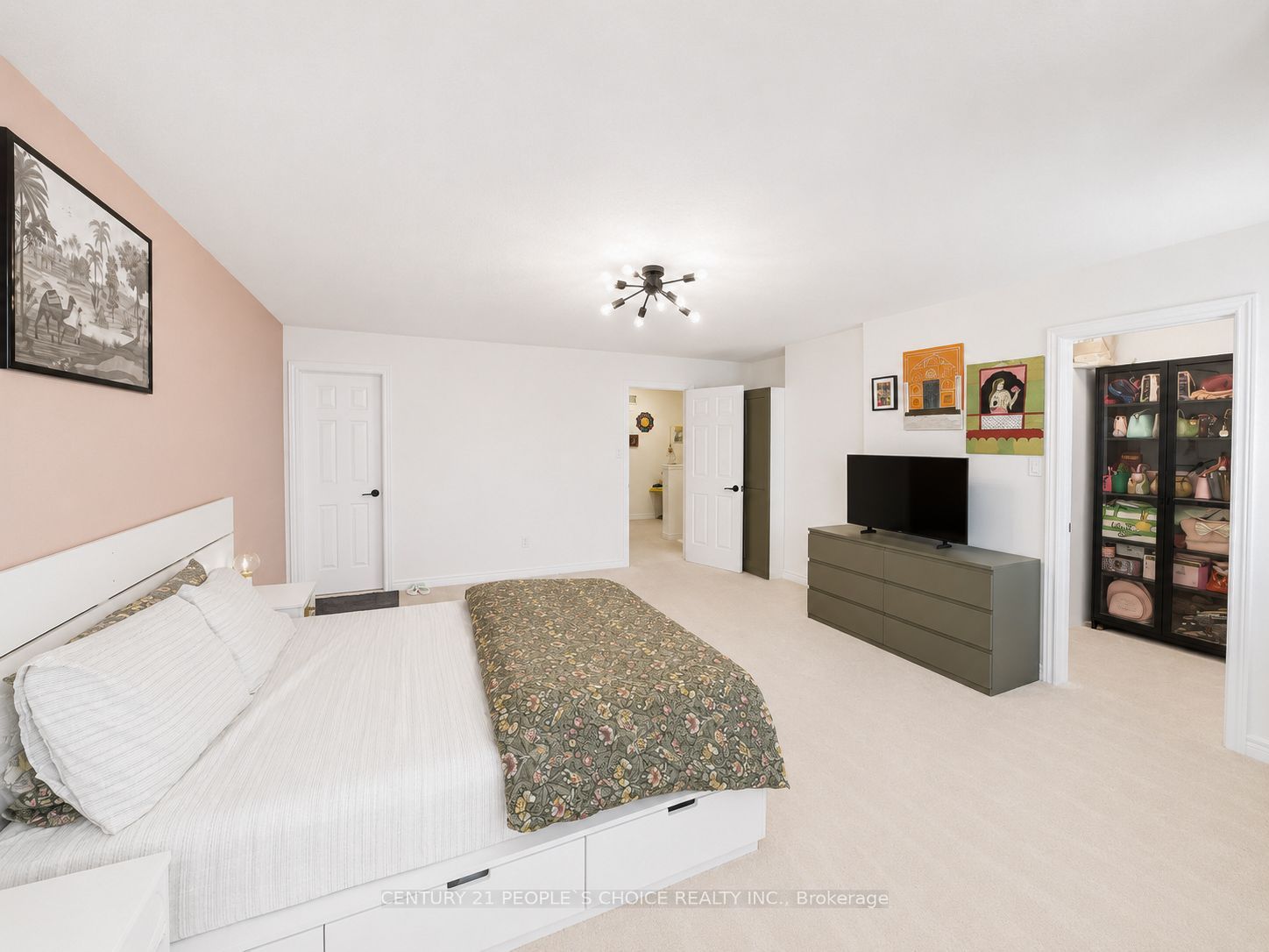 504 Doon Drive S Property Photo 18