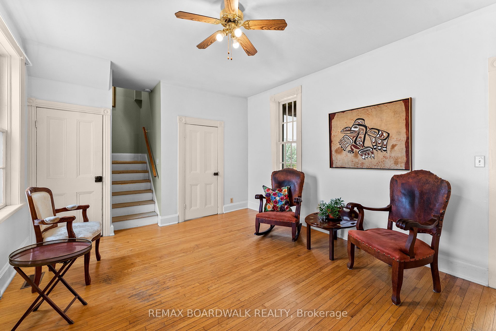 110-114 Clothier Street E Property Photo 6