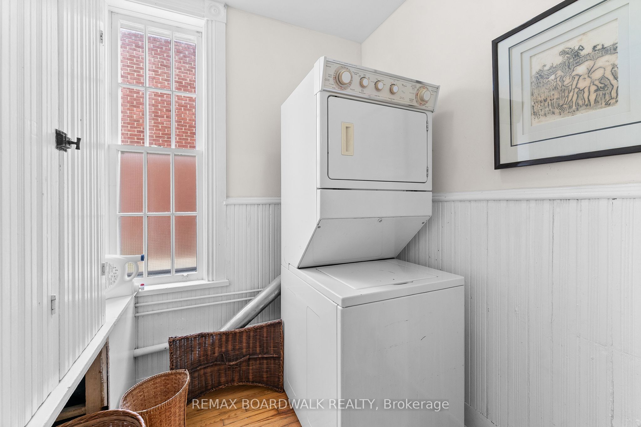 110-114 Clothier Street E Property Photo 15