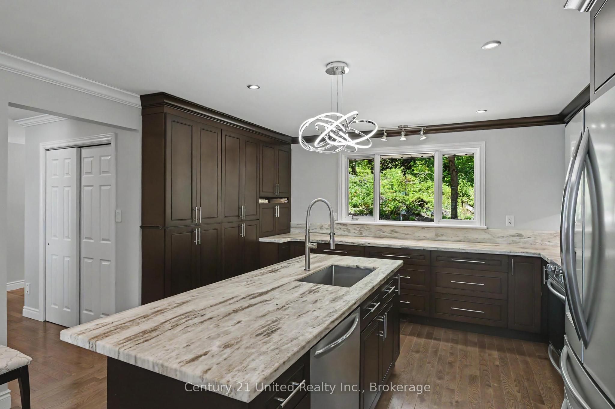 113 Sugarbush Crescent Property Photo 8