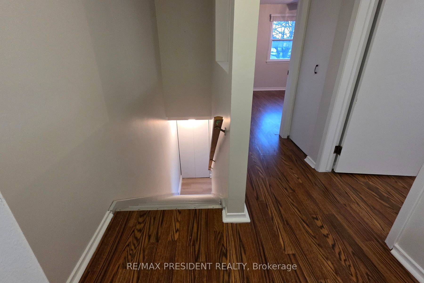 564 Brookhaven Crescent Property Photo 23