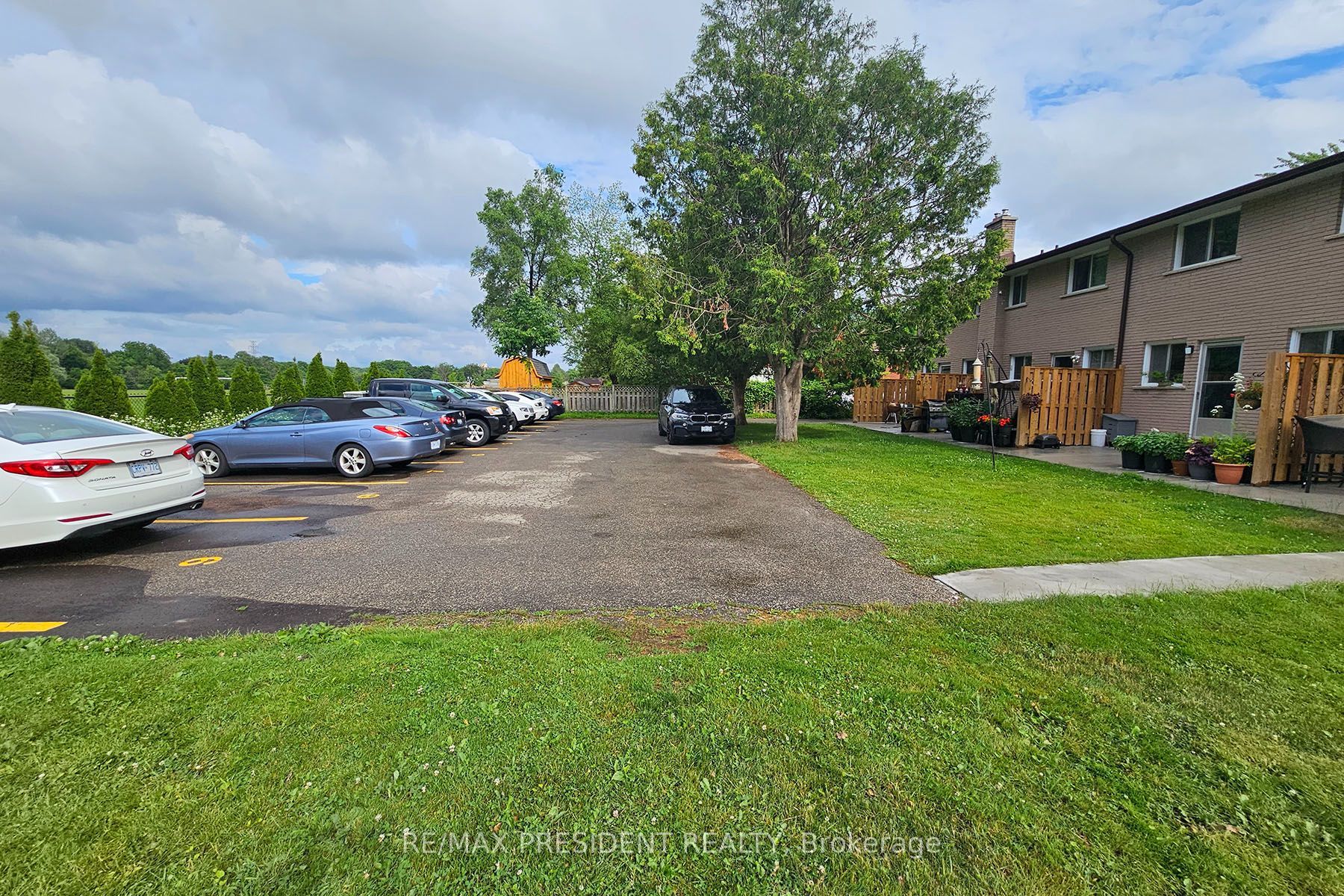 564 Brookhaven Crescent Property Photo 26