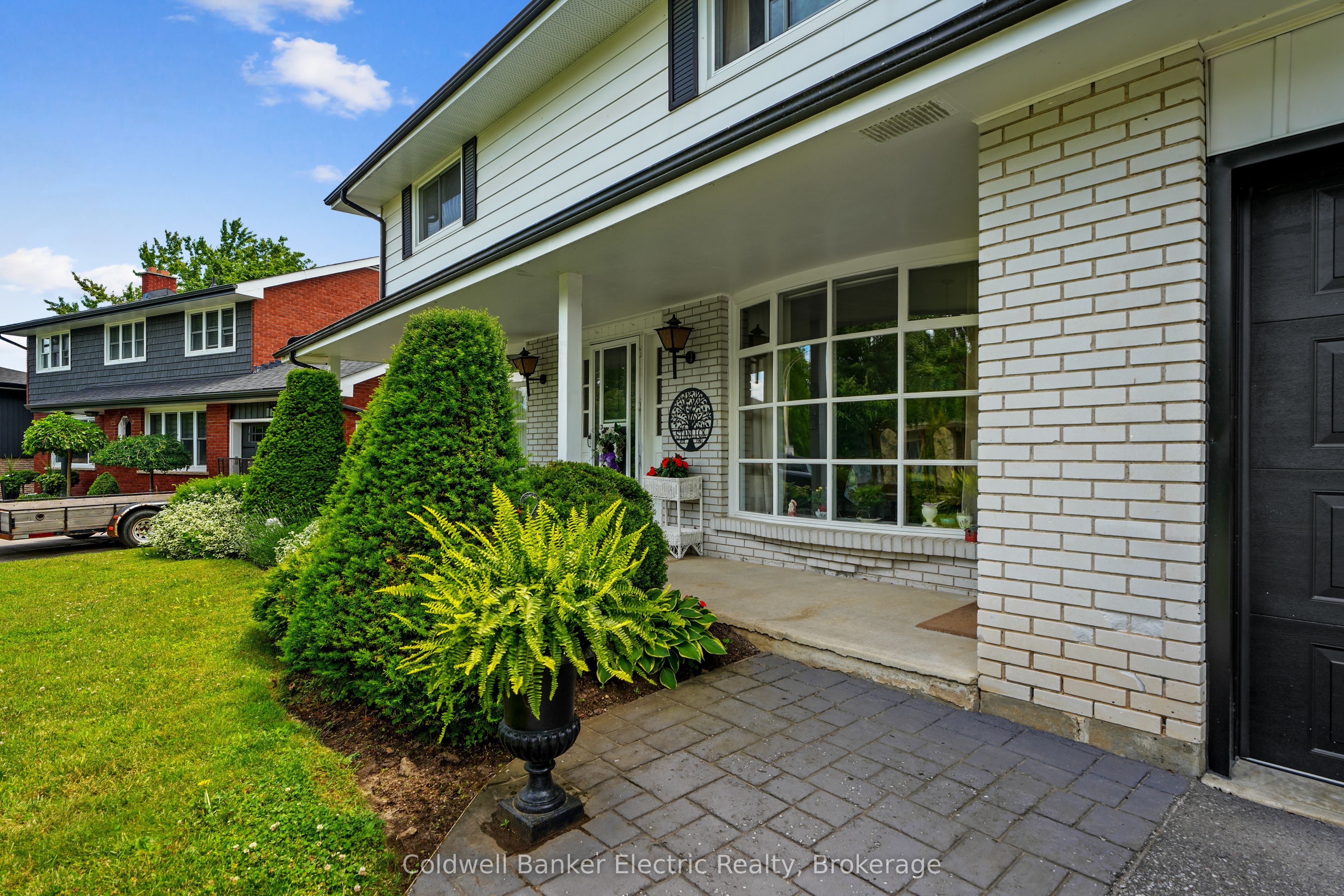 1219 Edmison Drive Property Photo 4