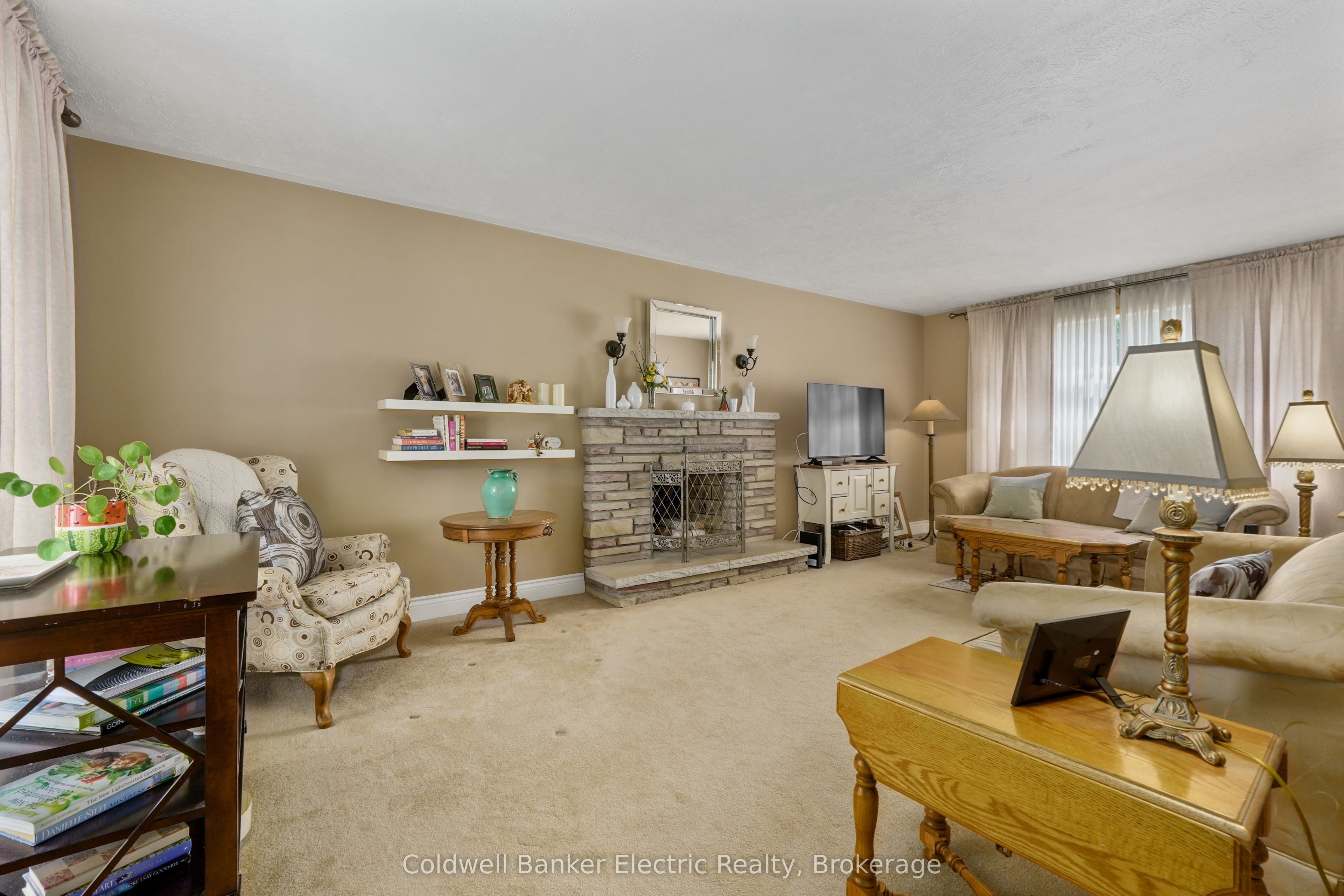 1219 Edmison Drive Property Photo 6