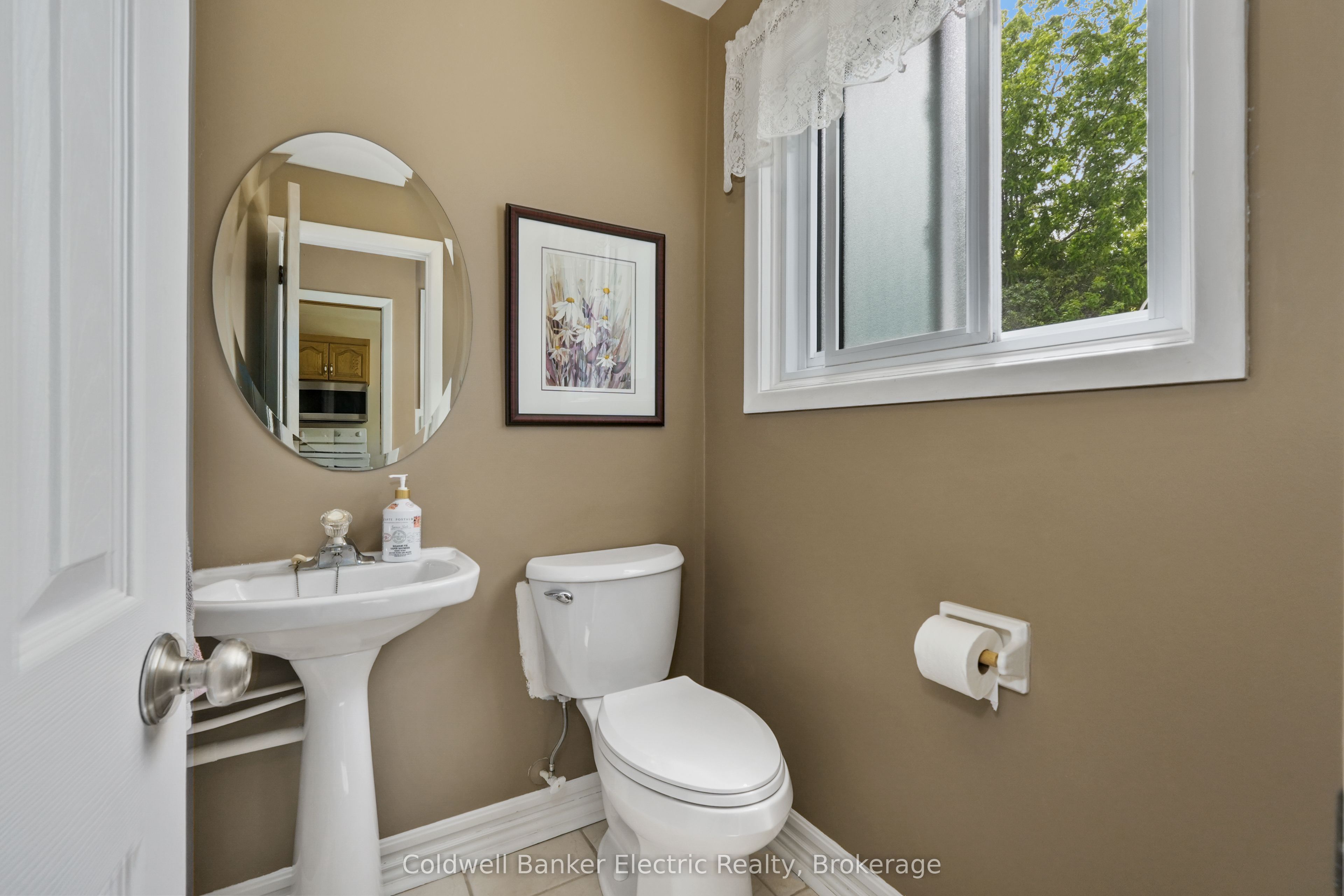 1219 Edmison Drive Property Photo 12