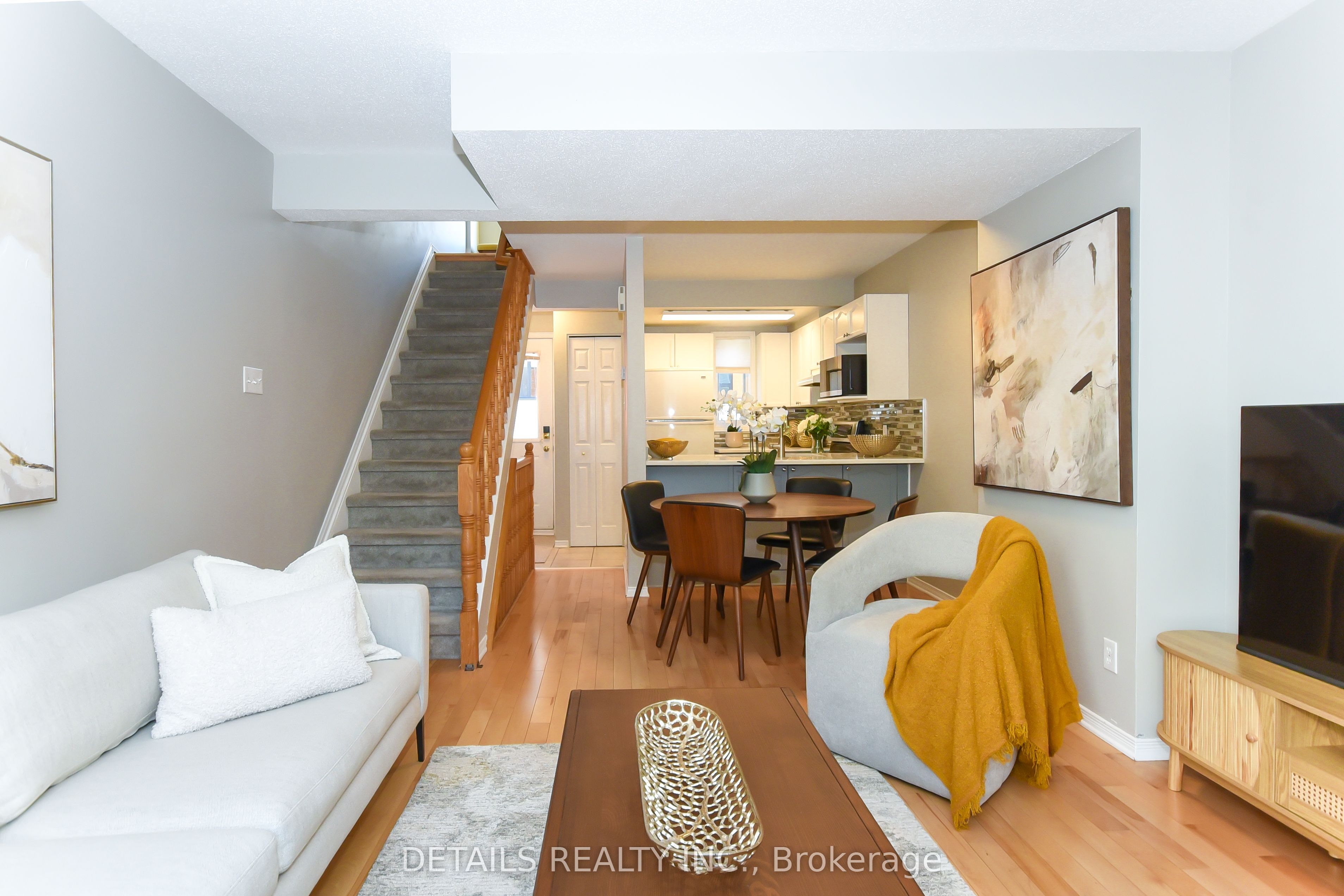 158 Forward Avenue Property Photo 3