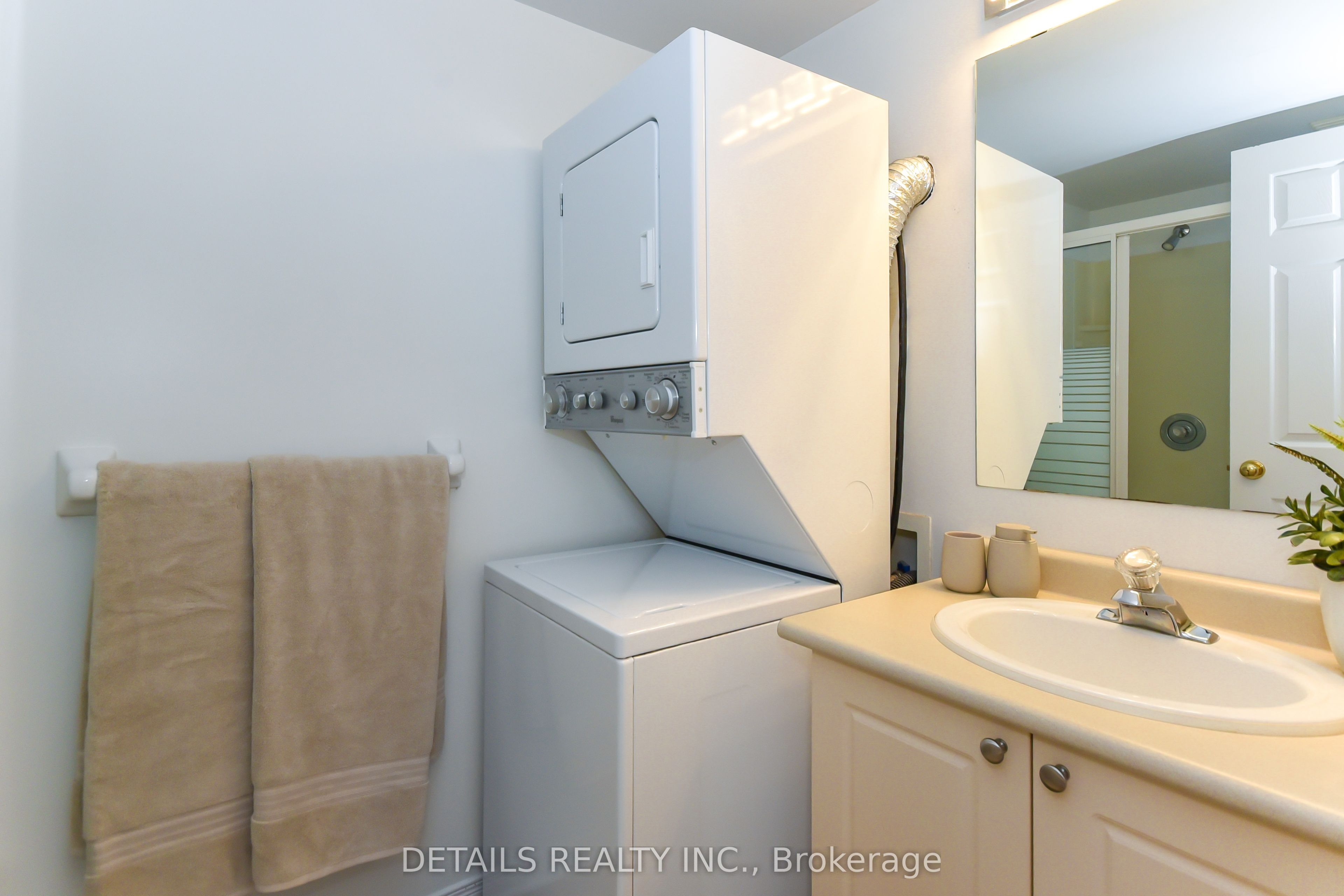 158 Forward Avenue Property Photo 22