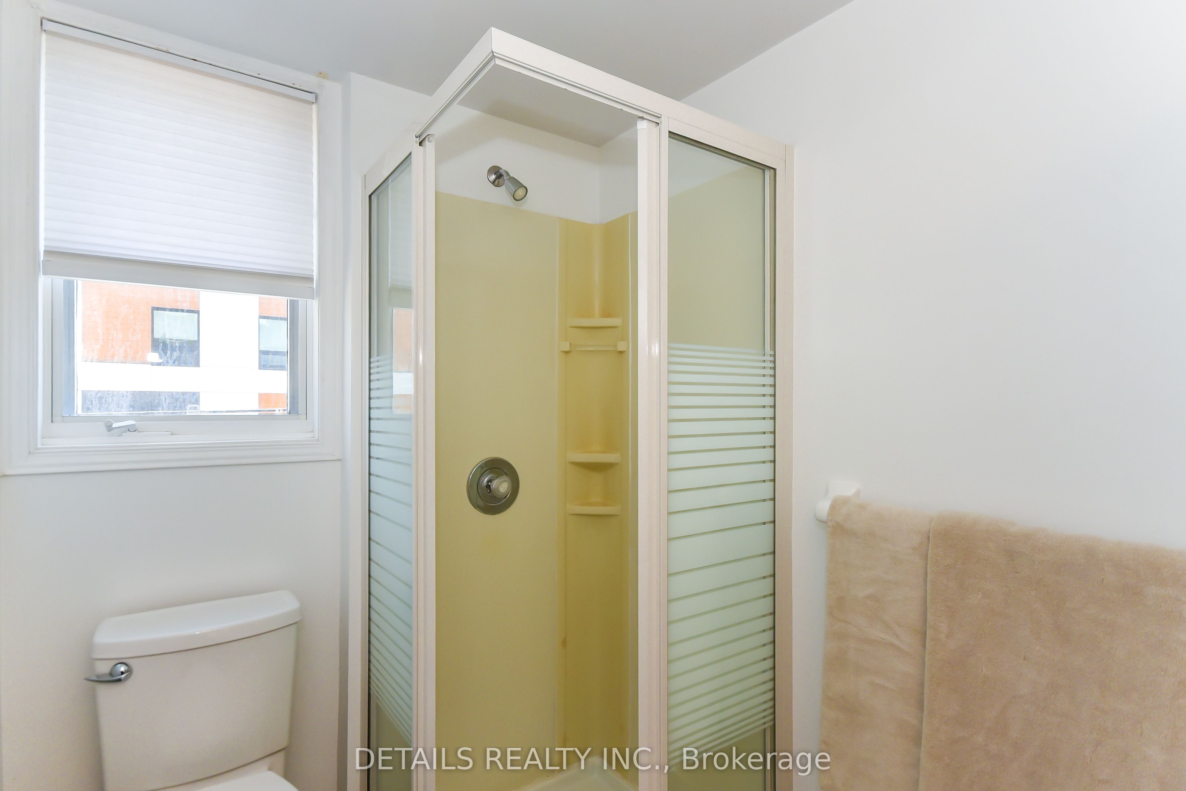 158 Forward Avenue Property Photo 23