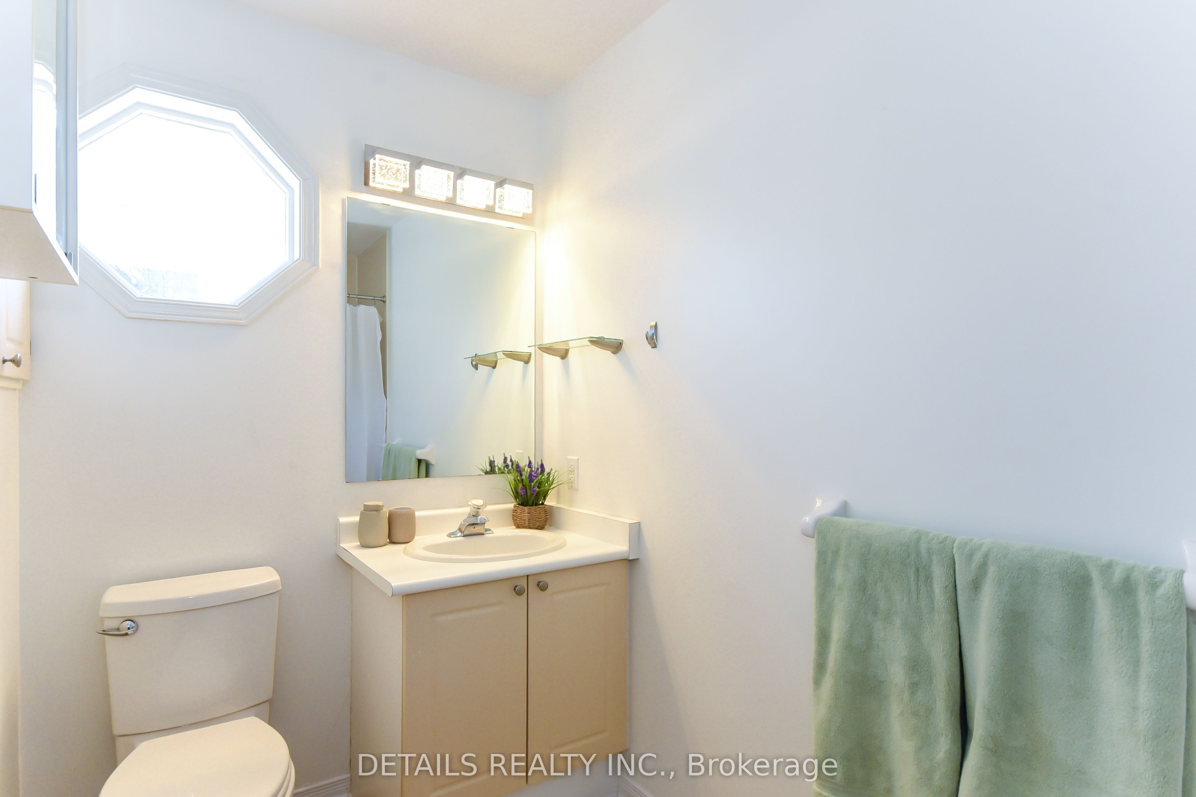 158 Forward Avenue Property Photo 36