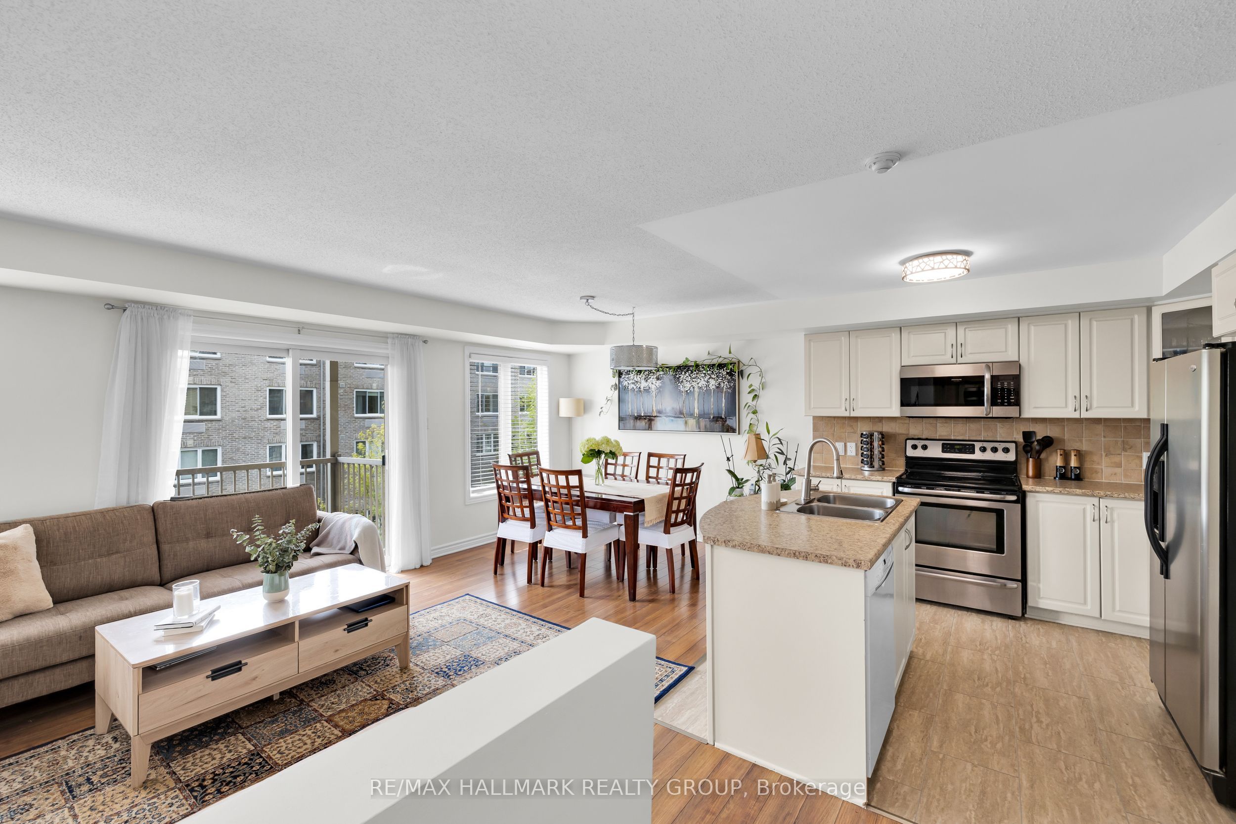 500 Stonefield Private 6 Property Photo 7