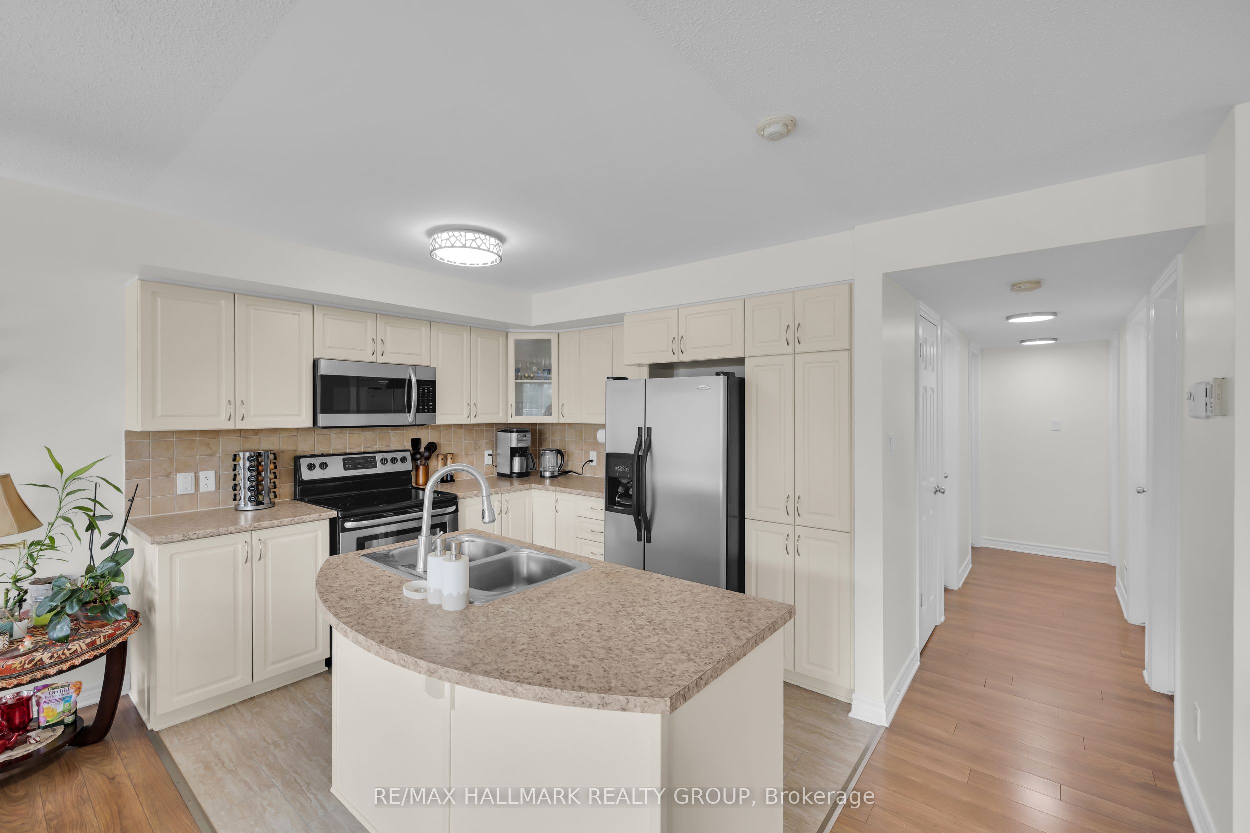 500 Stonefield Private 6 Property Photo 21