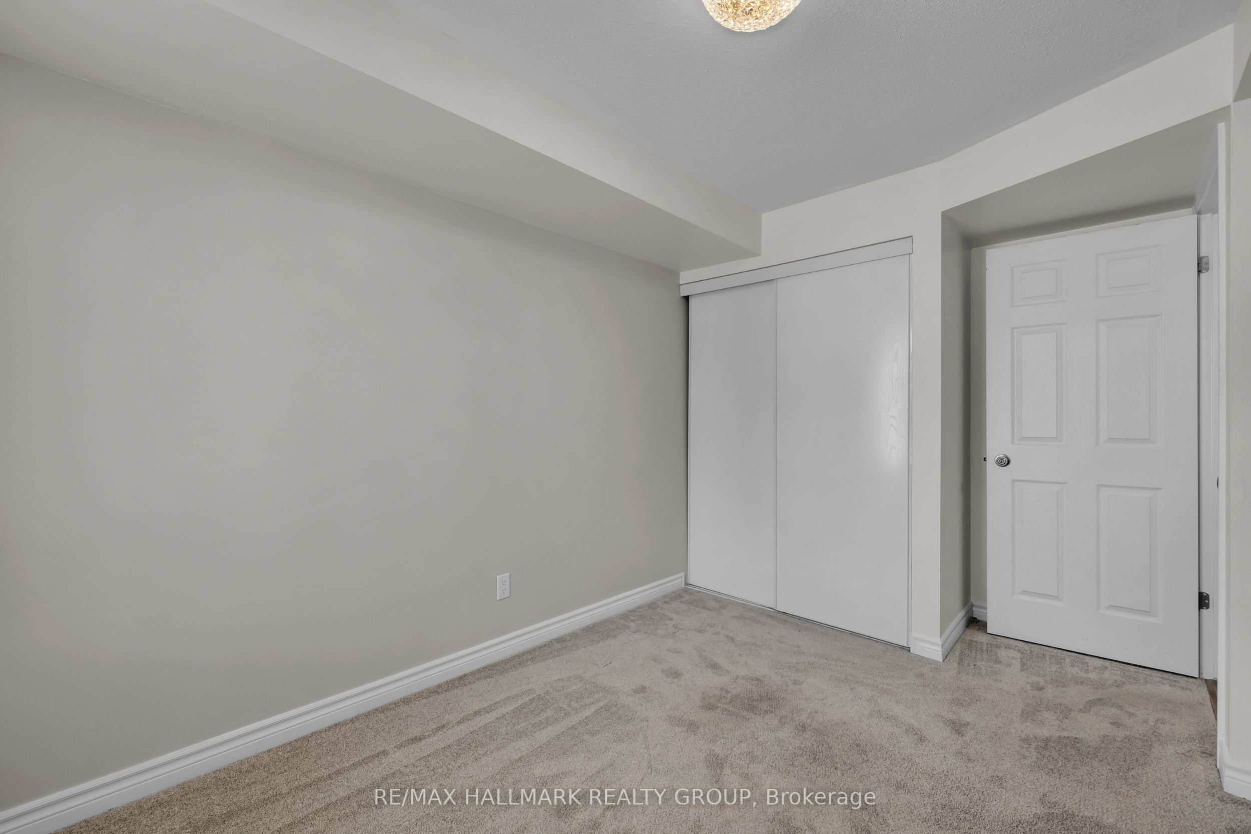500 Stonefield Private 6 Property Photo 33