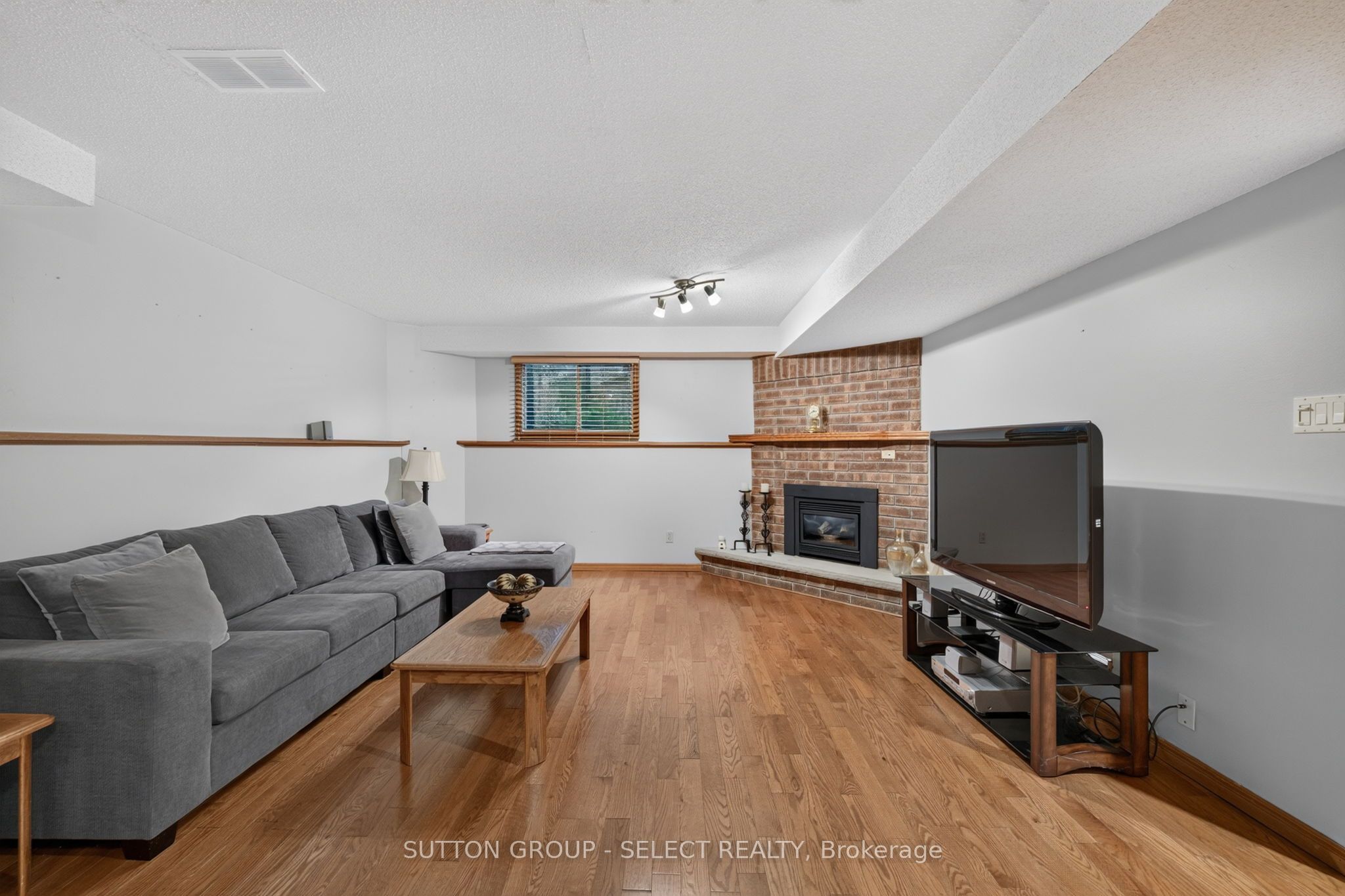 1769 Jalna Boulevard Property Photo 28
