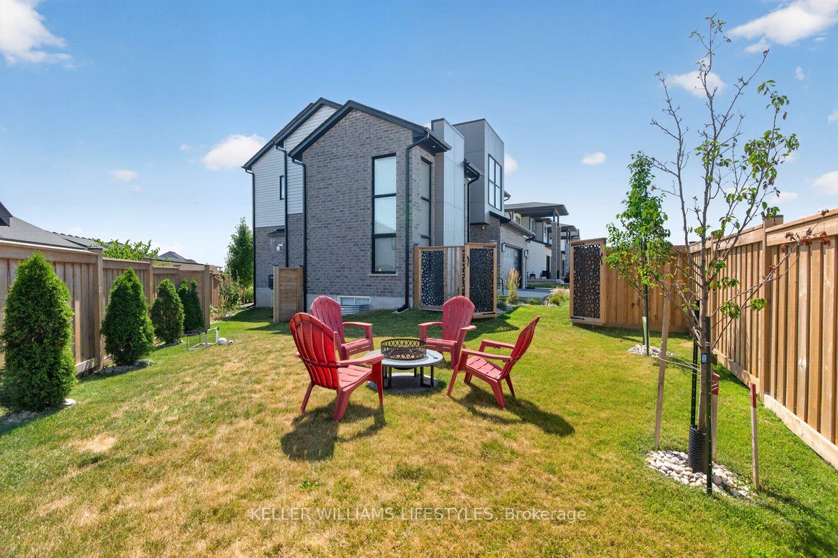 21 Locky Lane Property Photo 40