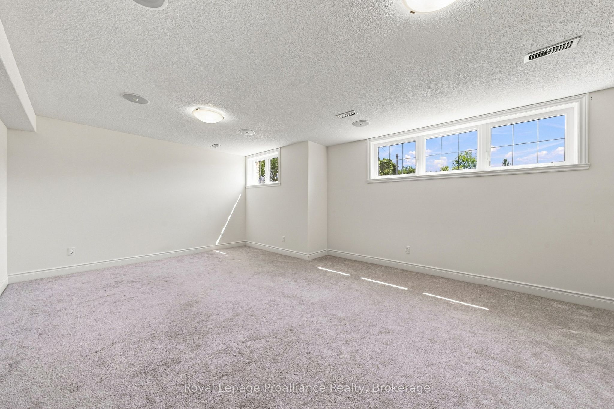 63 Freedom Crescent Property Photo 33