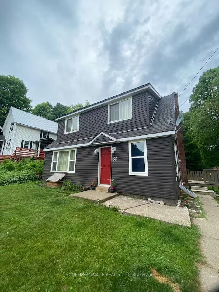 68 Bridge Street W Property Photo 14