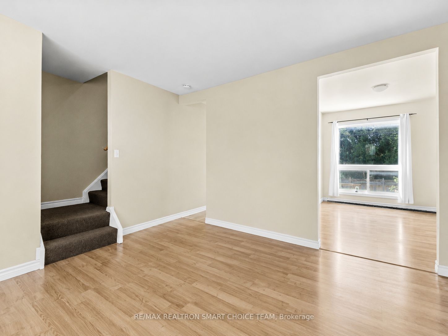 971 Oakview Avenue Property Photo 11