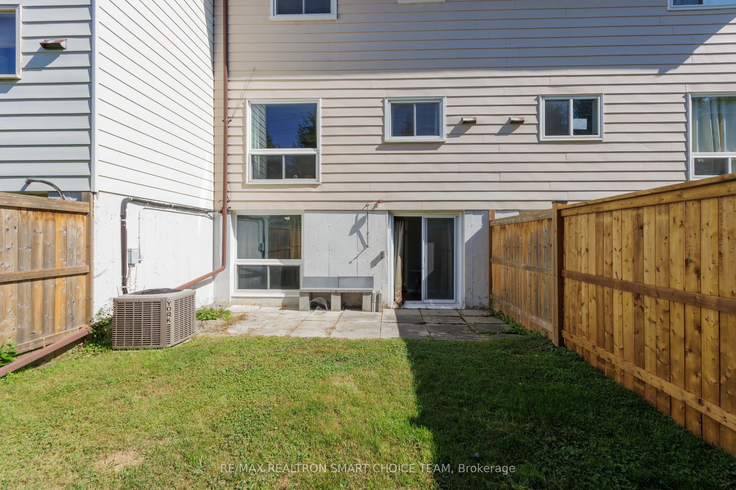 971 Oakview Avenue Property Photo 37