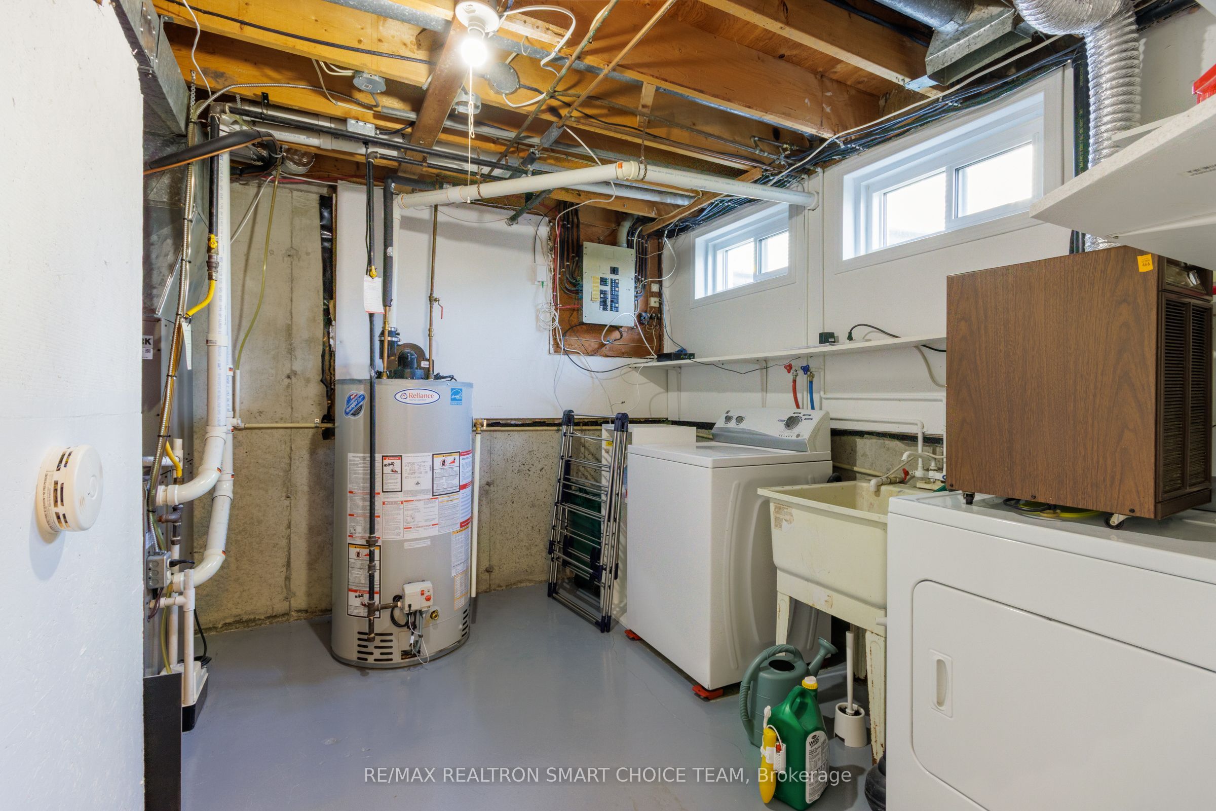 971 Oakview Avenue Property Photo 38